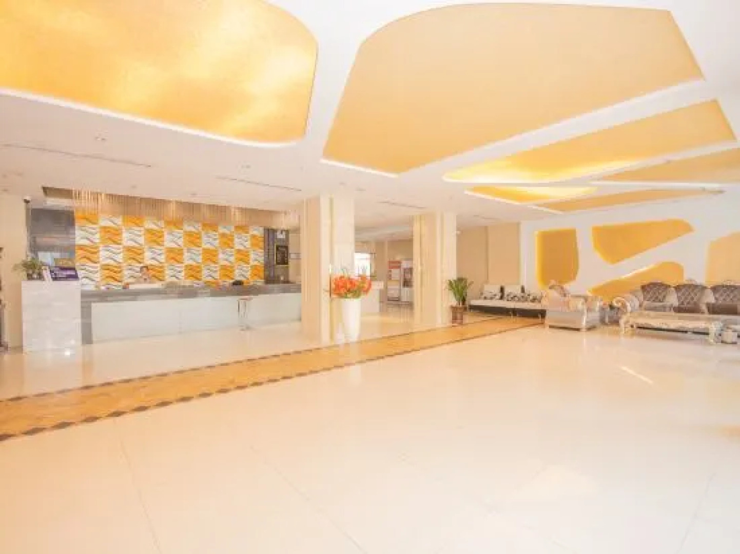 Jichu Hotel (Railway Station Store of Lichuan Passenger Station)