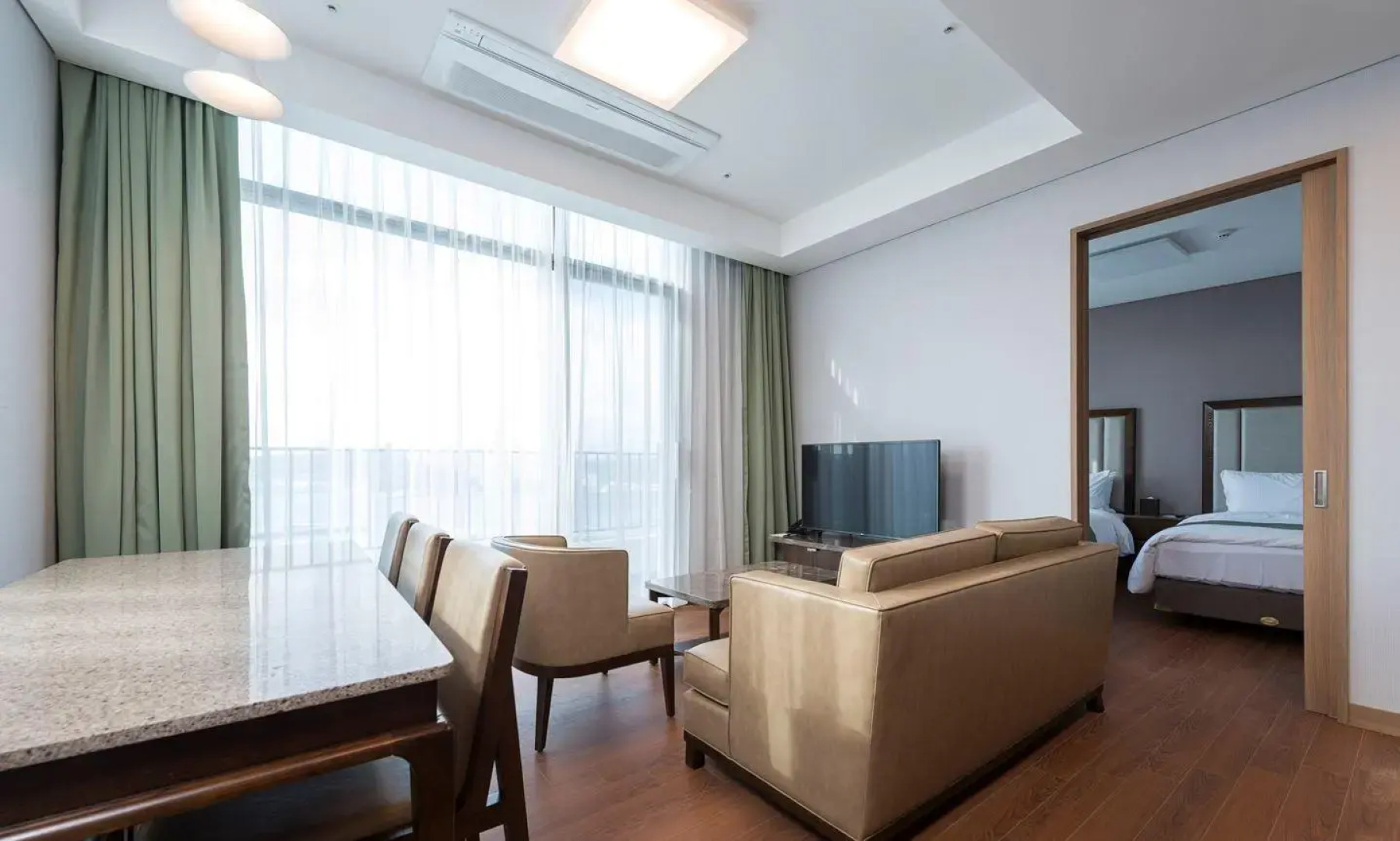 Stanford Hotel & Resort Tongyeong