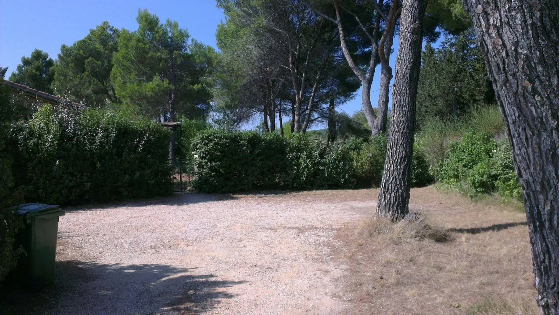 La Petite Maison Sous les Pins