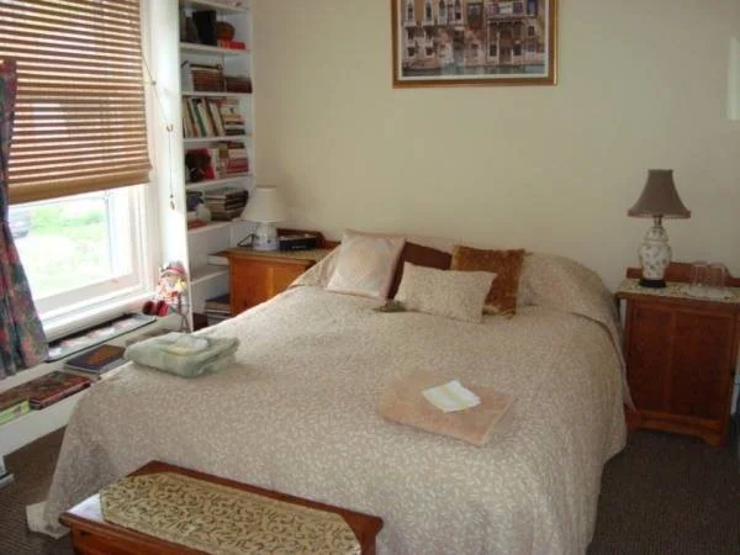 Australis Guest House