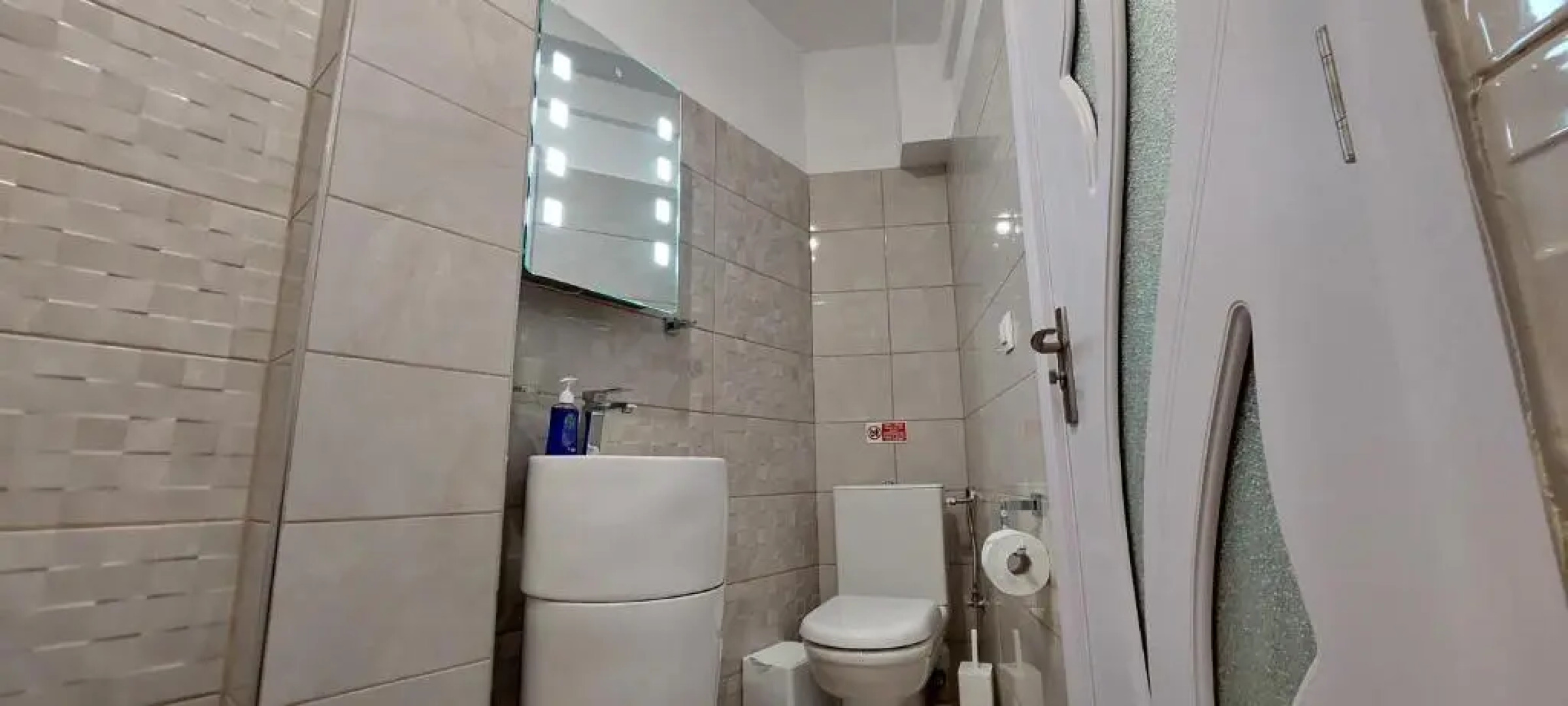 Apollo 5 - Luxury Apartment (City Center Studio)