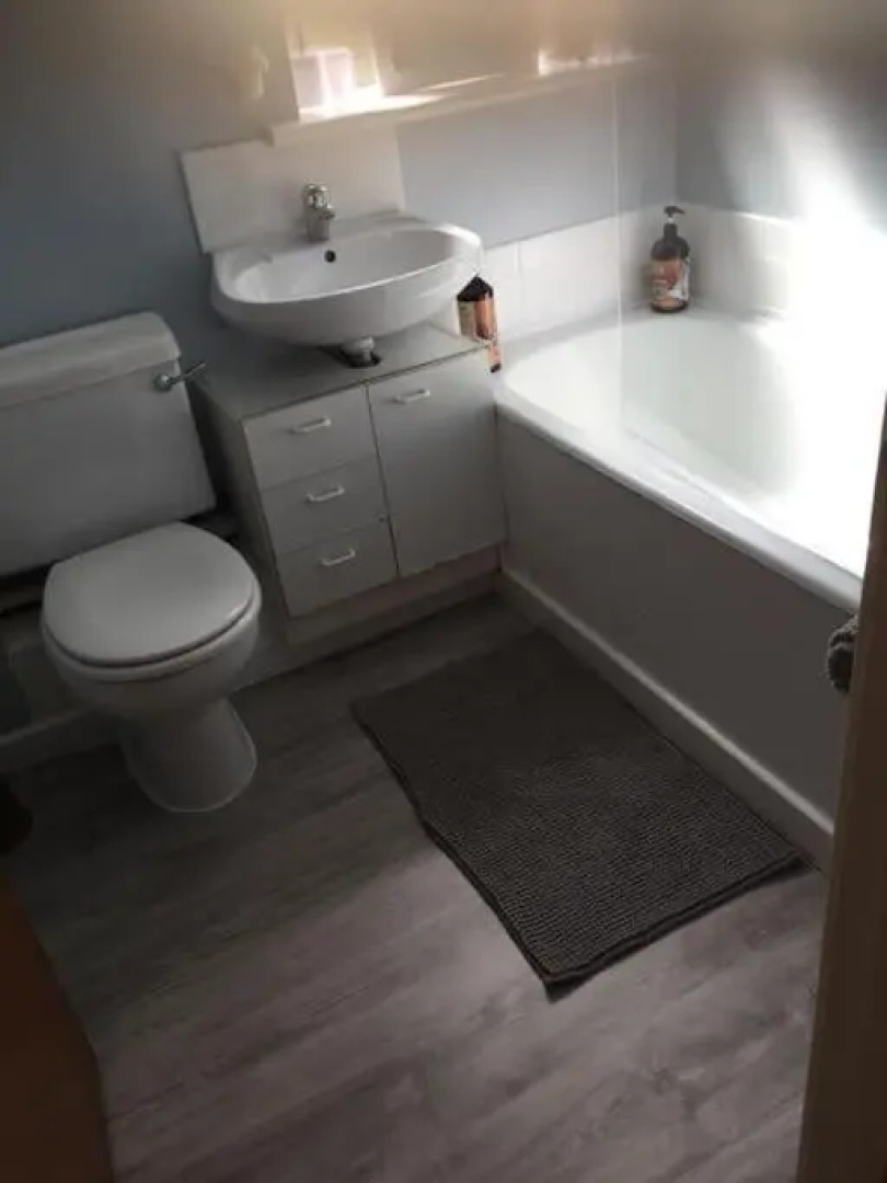 Conveniently situated three bedroom townhouse