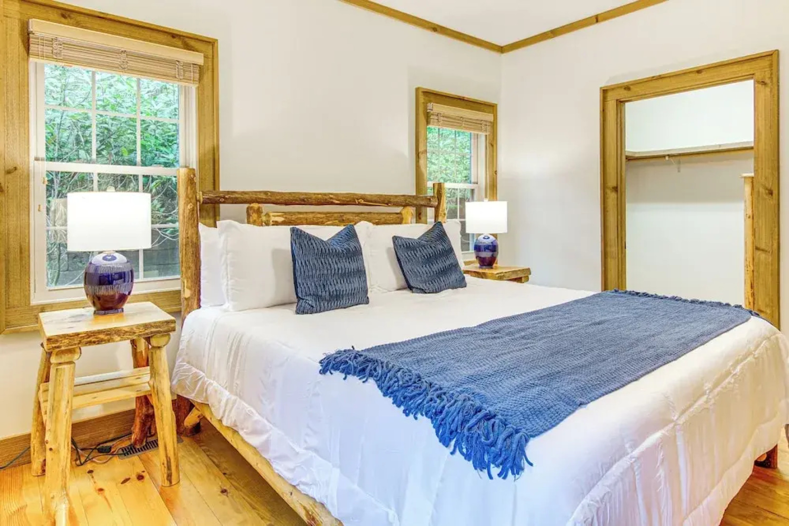 1 Mi to Downtown Cashiers: Private Cabin w/ Deck