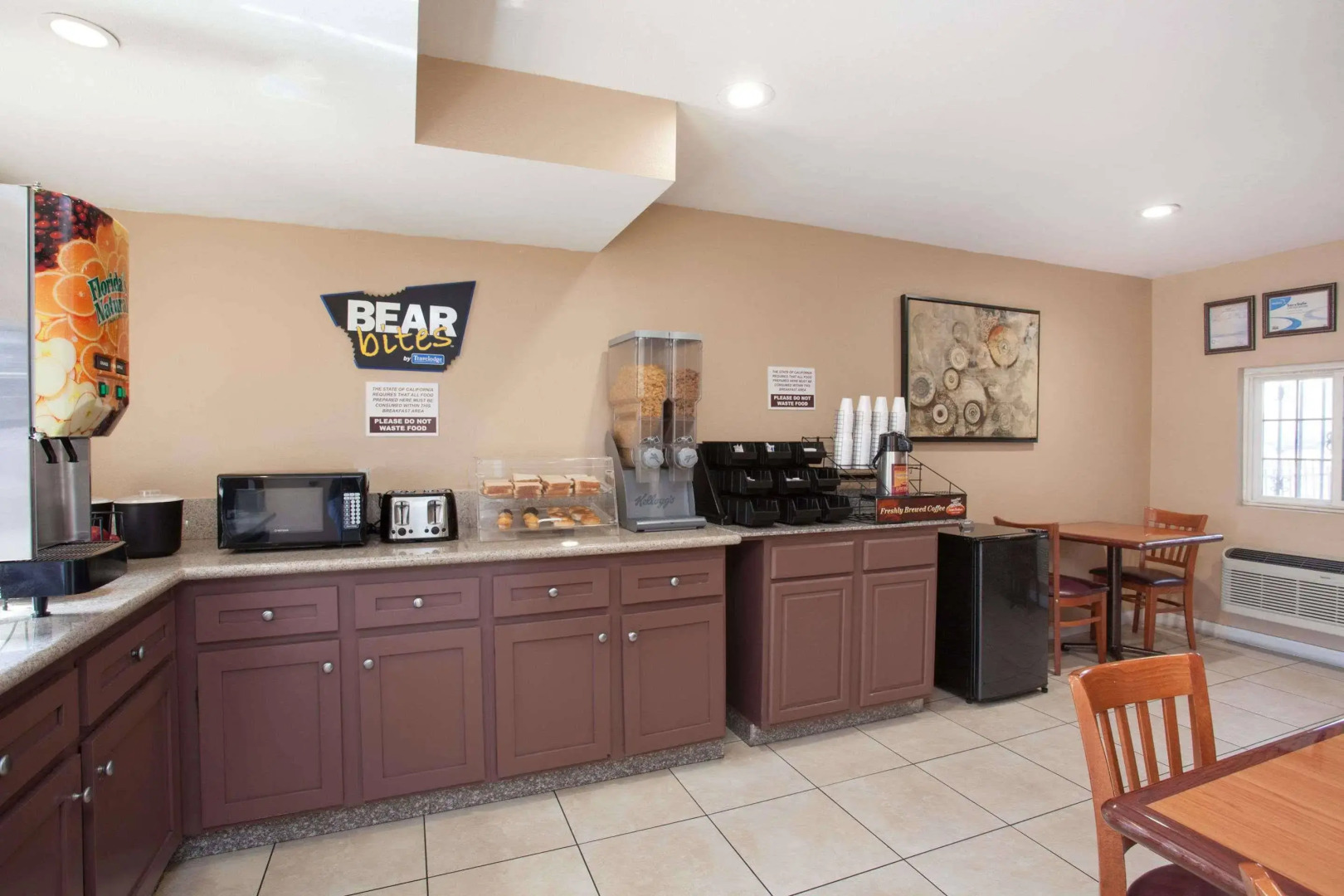 Express Inn & Suites