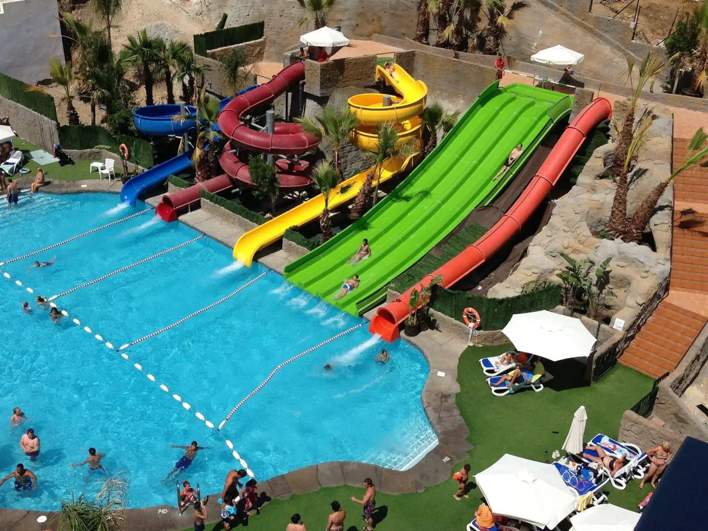 Globales Los Patos Park