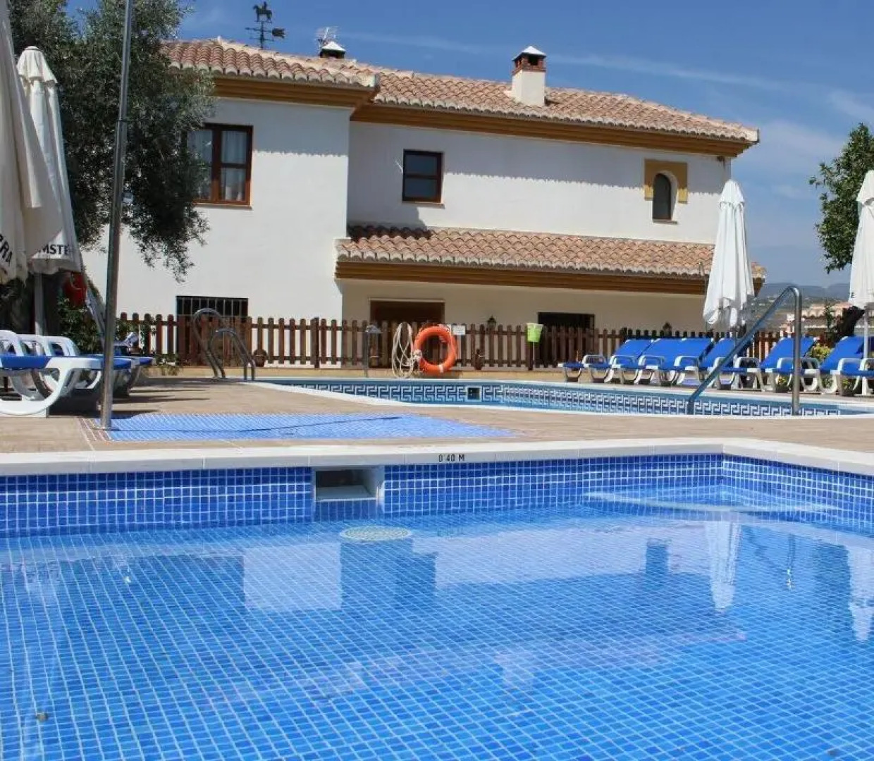 Hostal y Apartamento Rural Los Naranjos