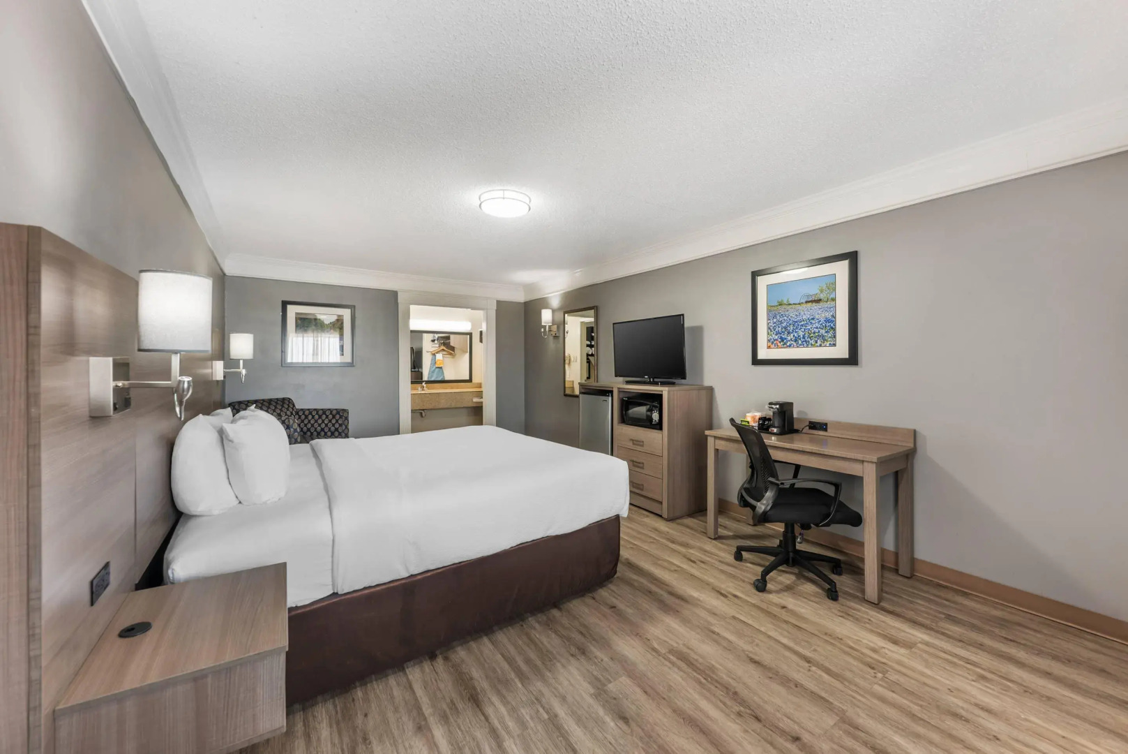 Quality Inn Near Lake Marble Falls