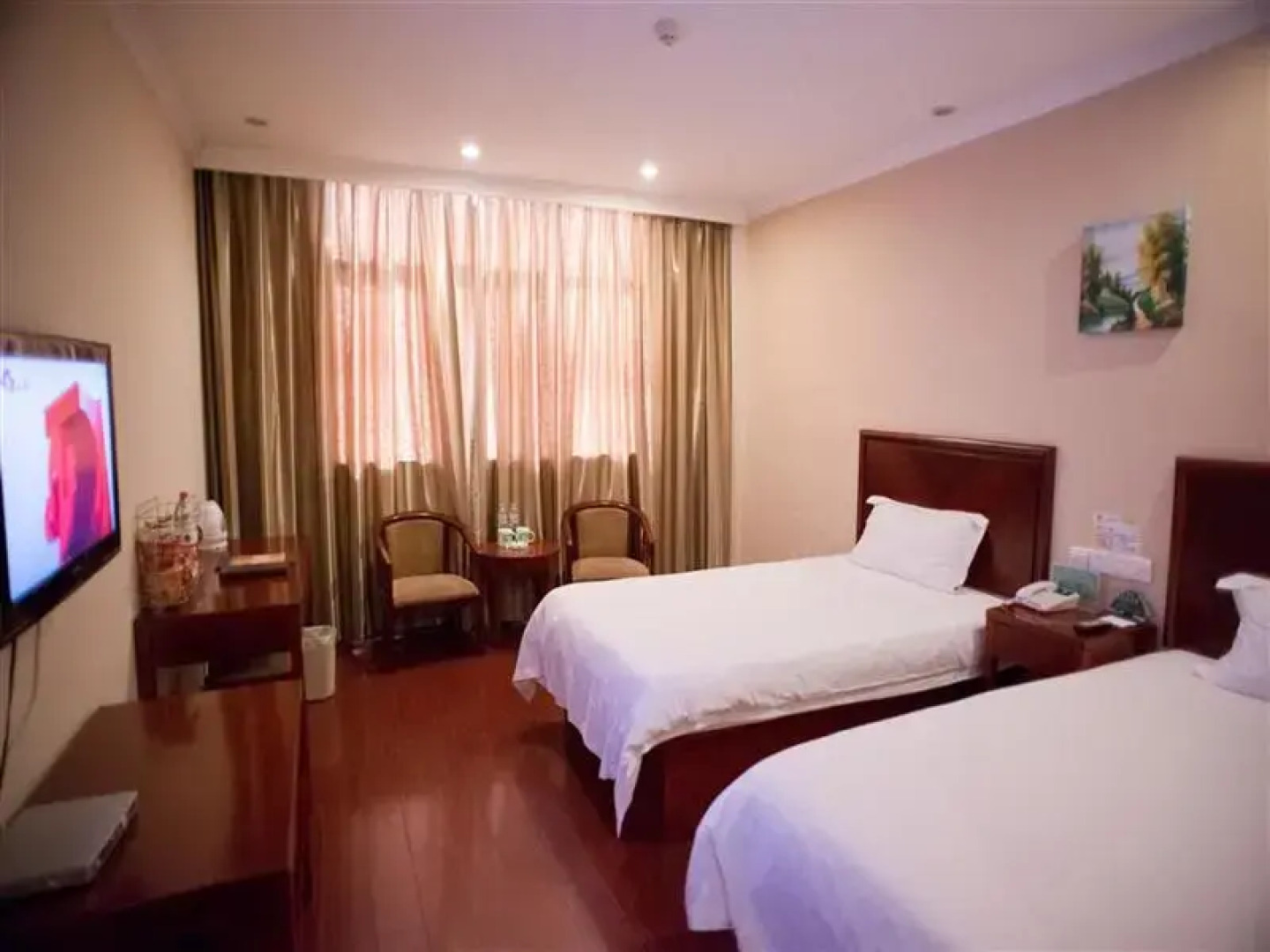 GreenTree Inn Heze Railway Station Hotel