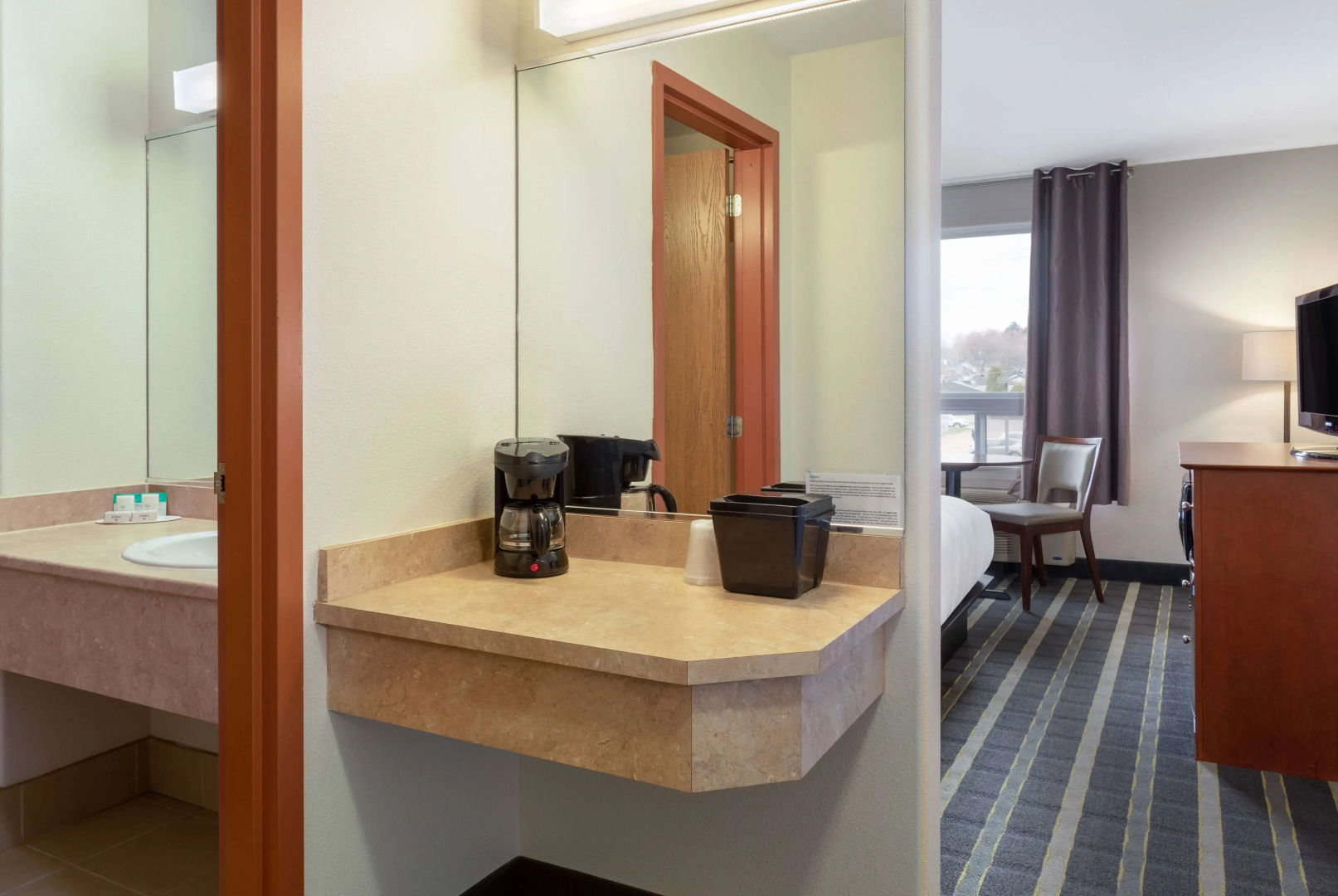 Super 8 by Wyndham Trois-Rivieres