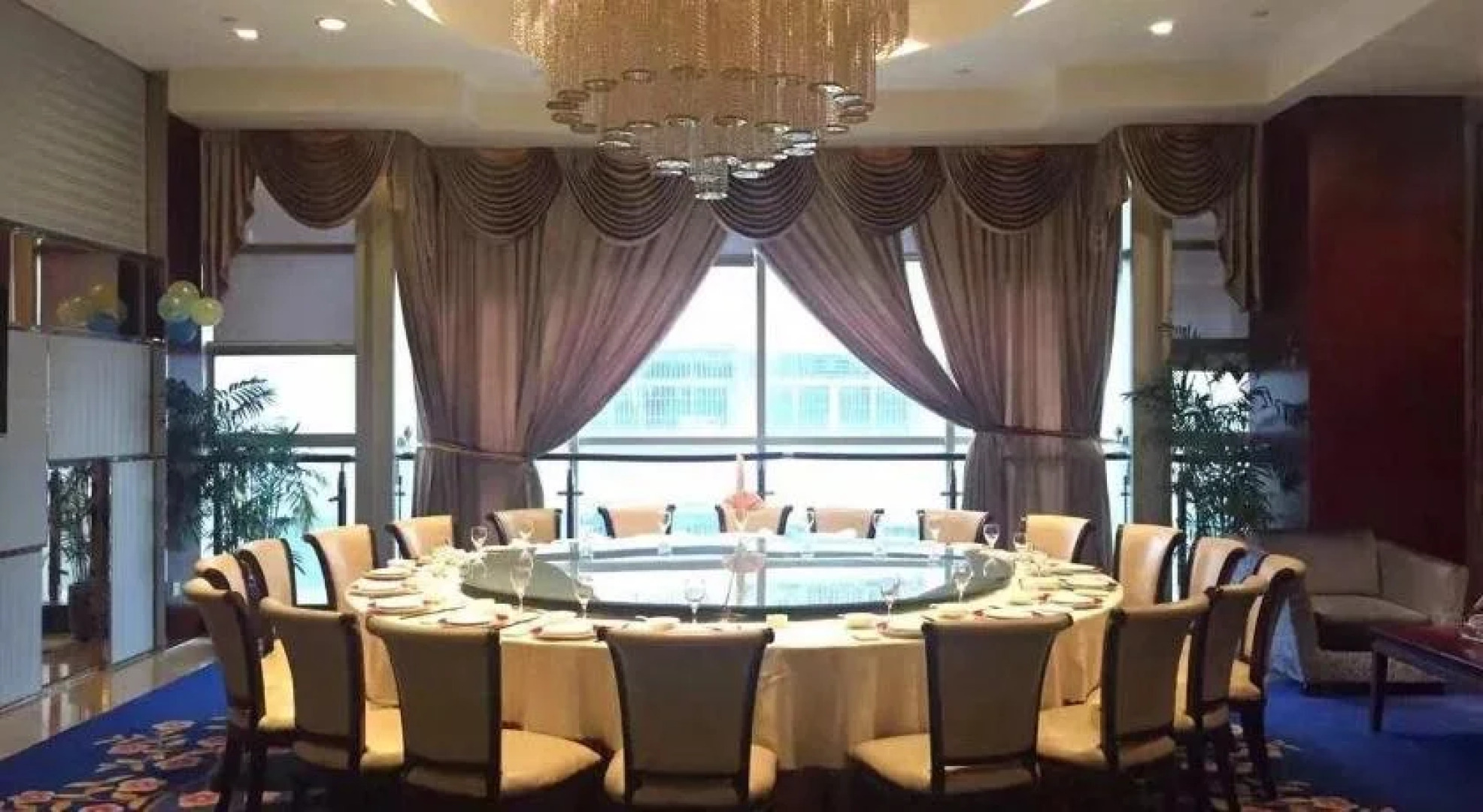 Renren International Hotel