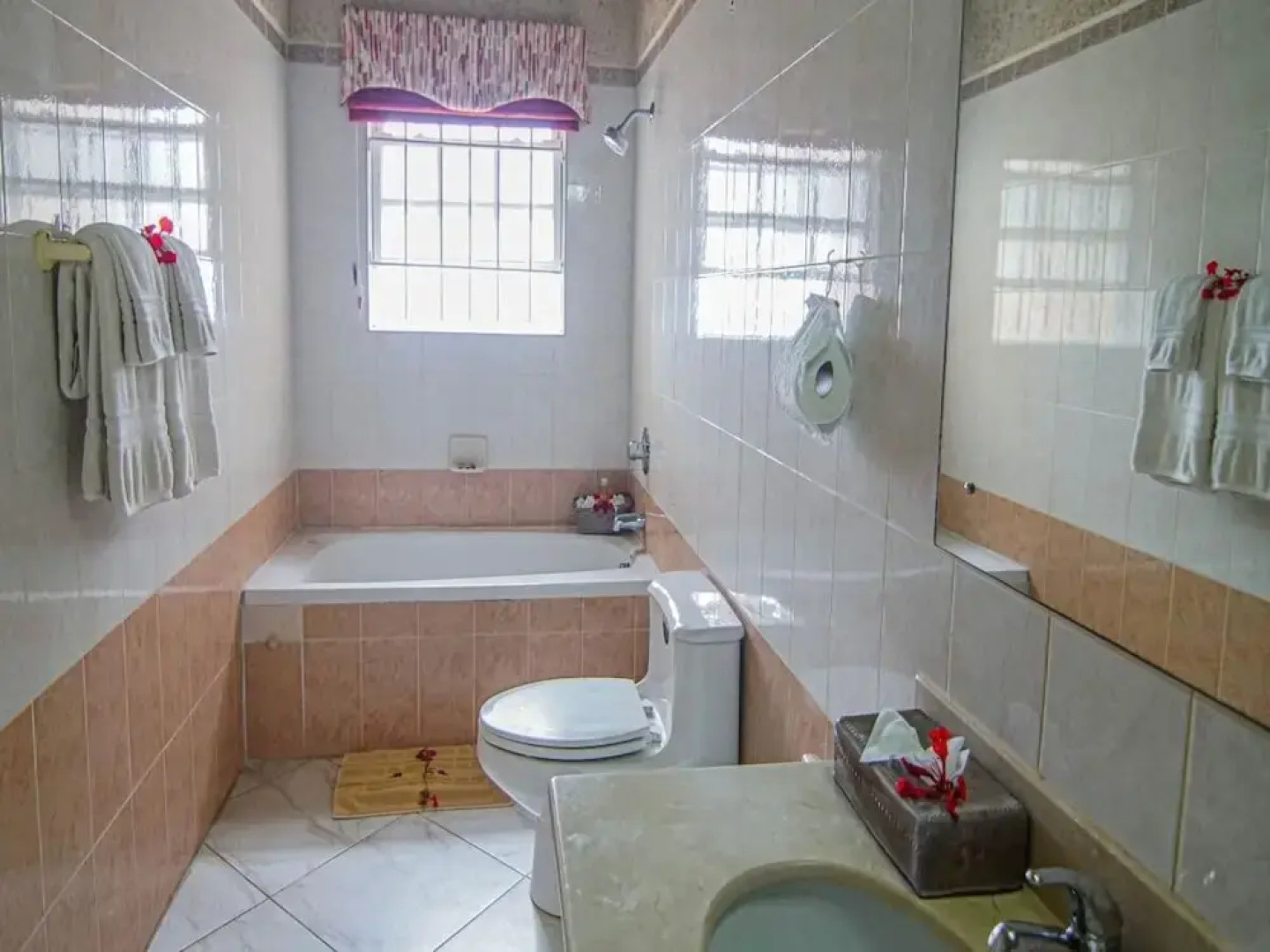 Sea Cruise Barbados - 5 B R Villa w Staff