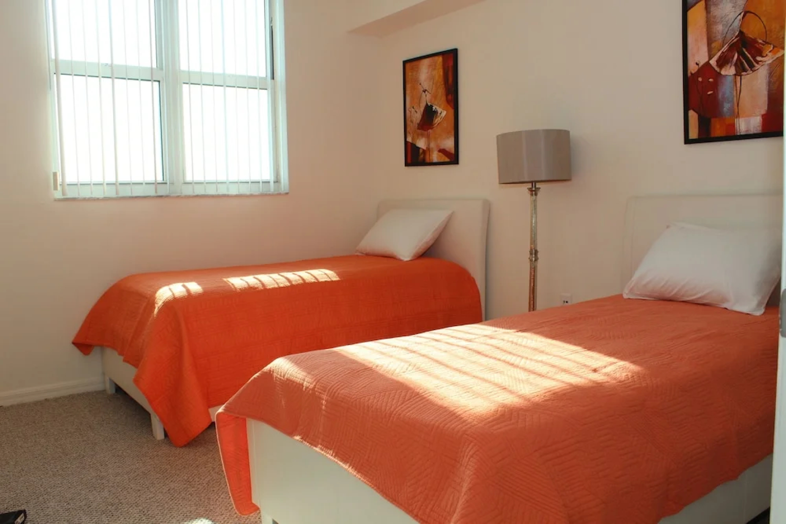 Luxury Apartments At Intracoastal