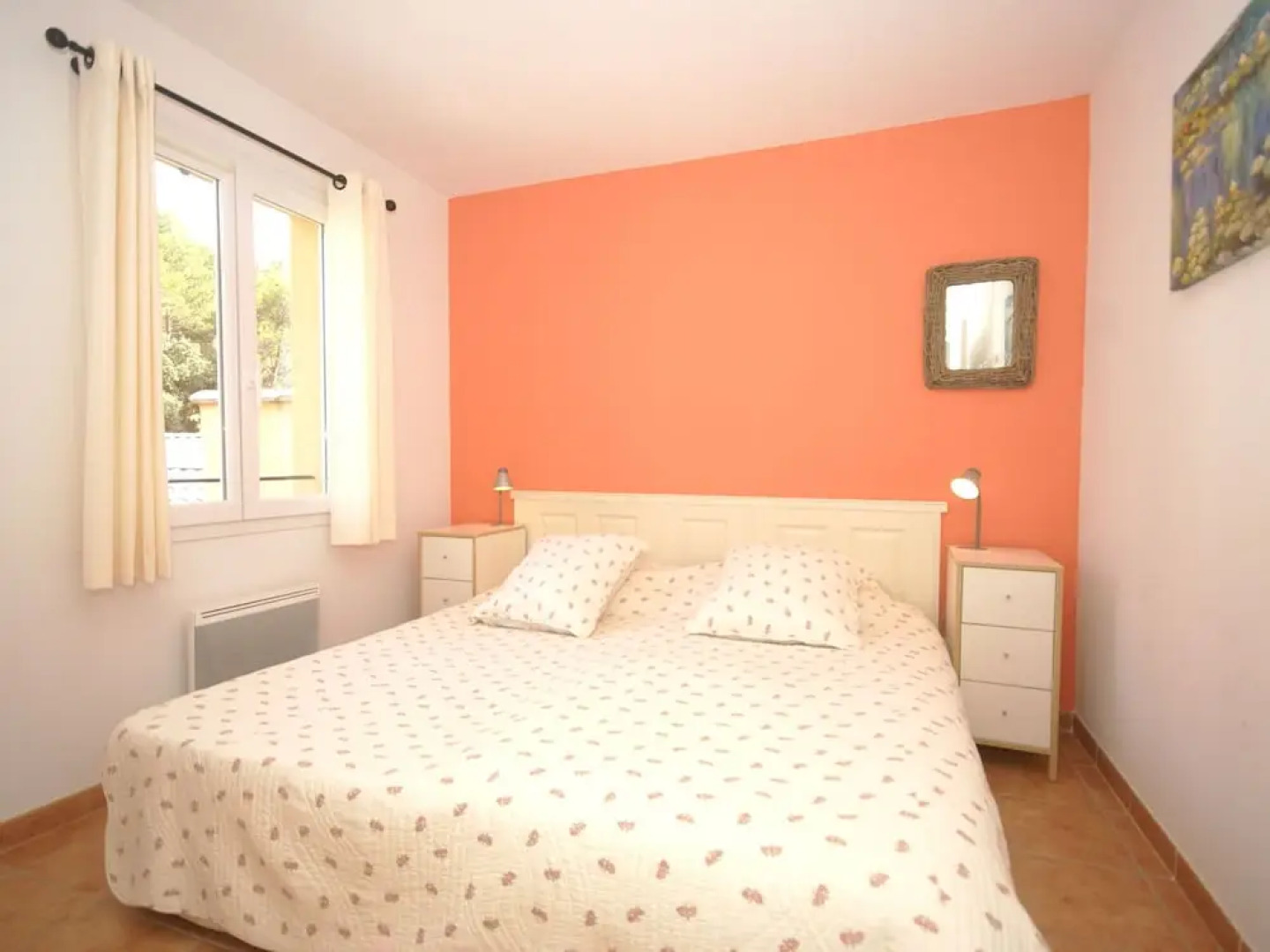 Stylish Villa With Heated Swimming Pool Close to the Lovely L'isle-sur-la-sorgue