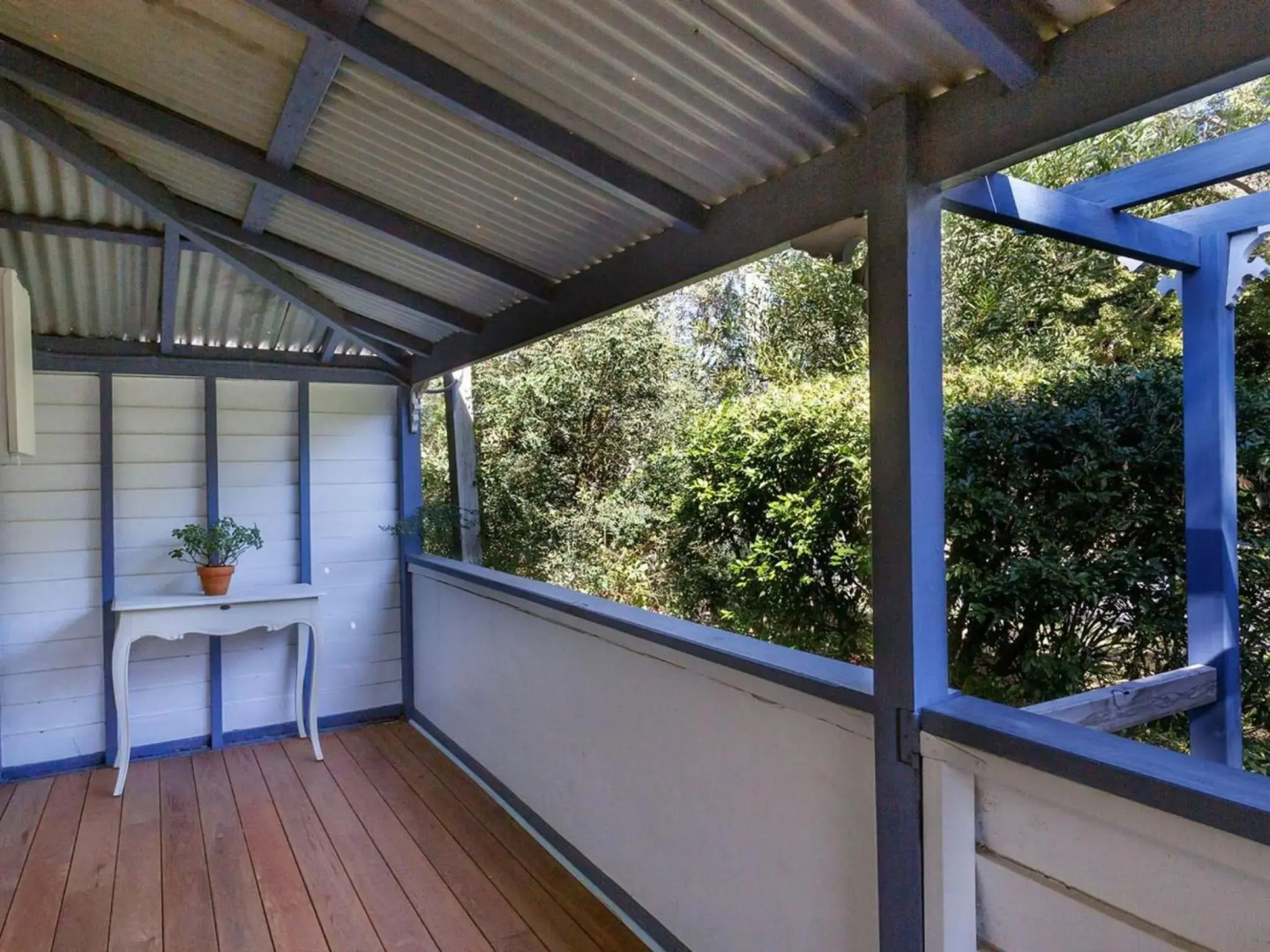 Witts Oasis Two traditional Tea Gardens cottages