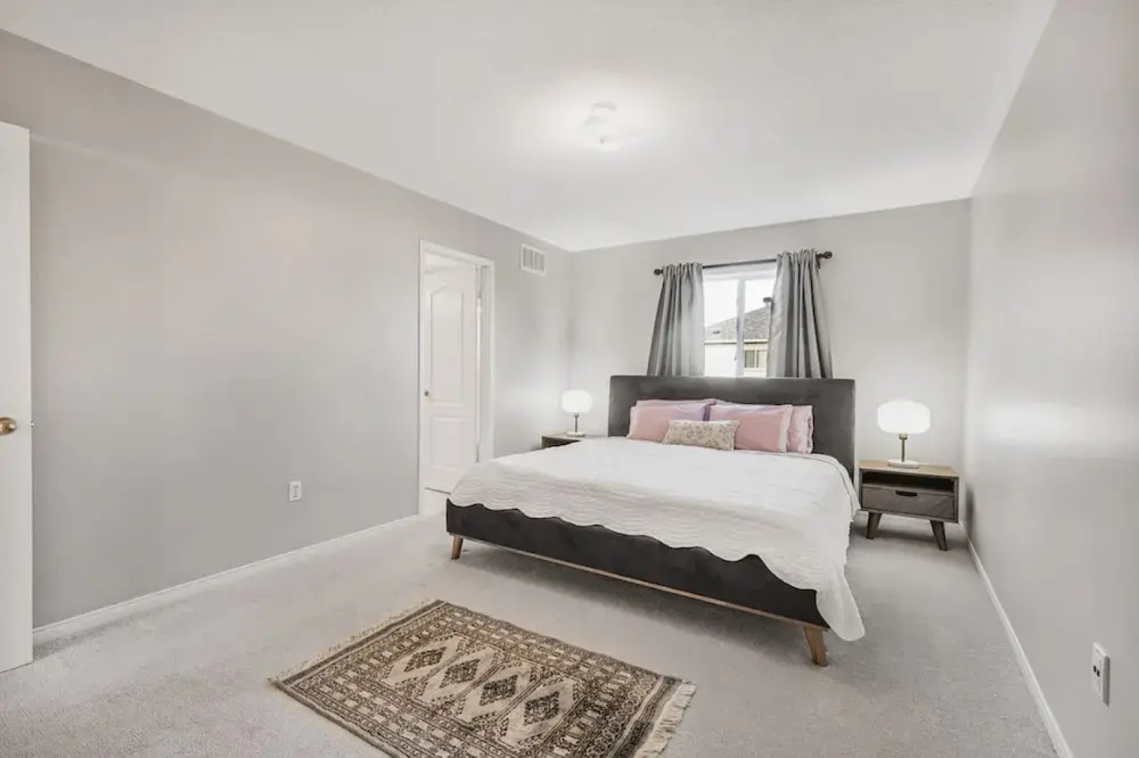 Spacious Whitby Haven 3BR Home Parking