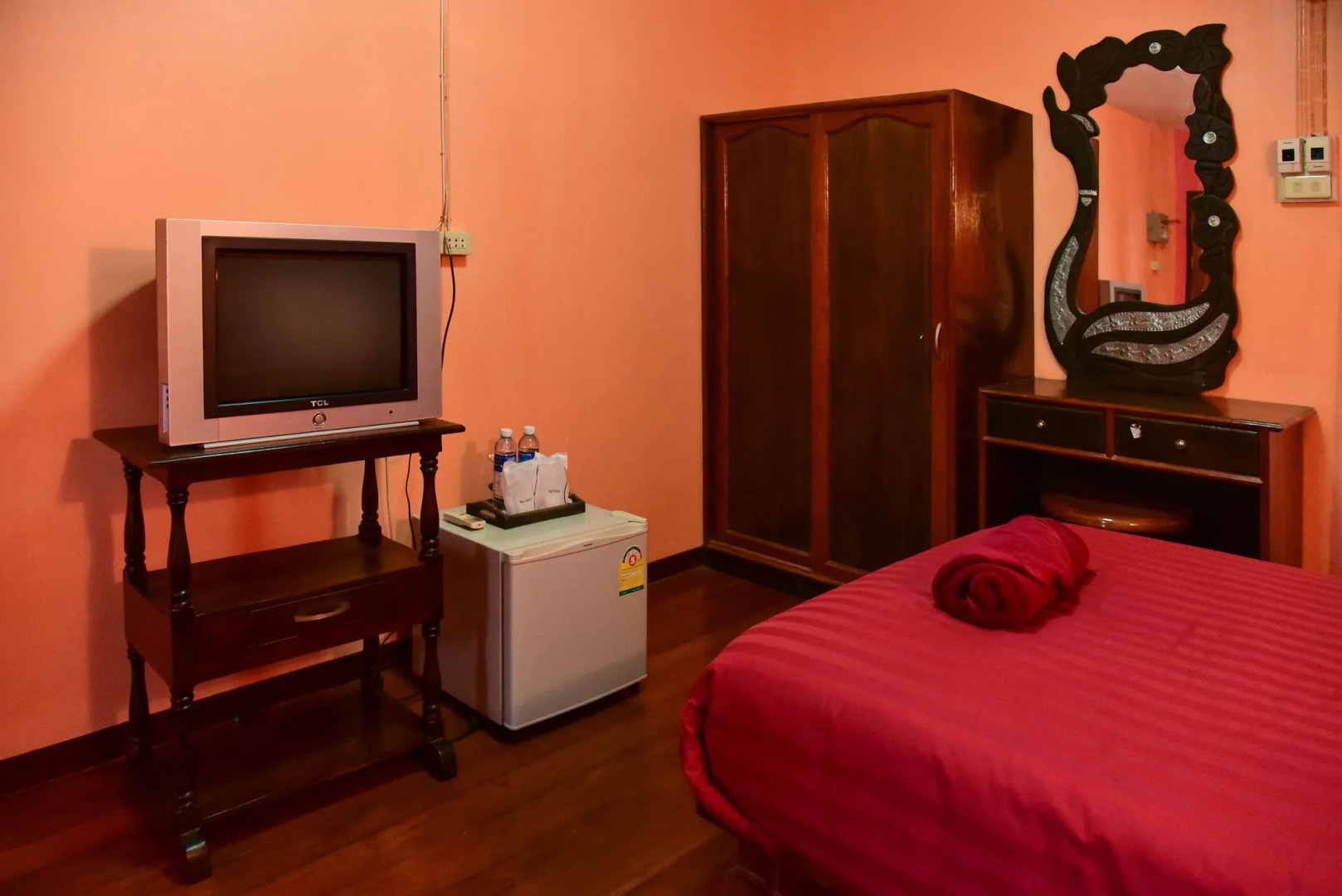 Ban Pak Montri Measot