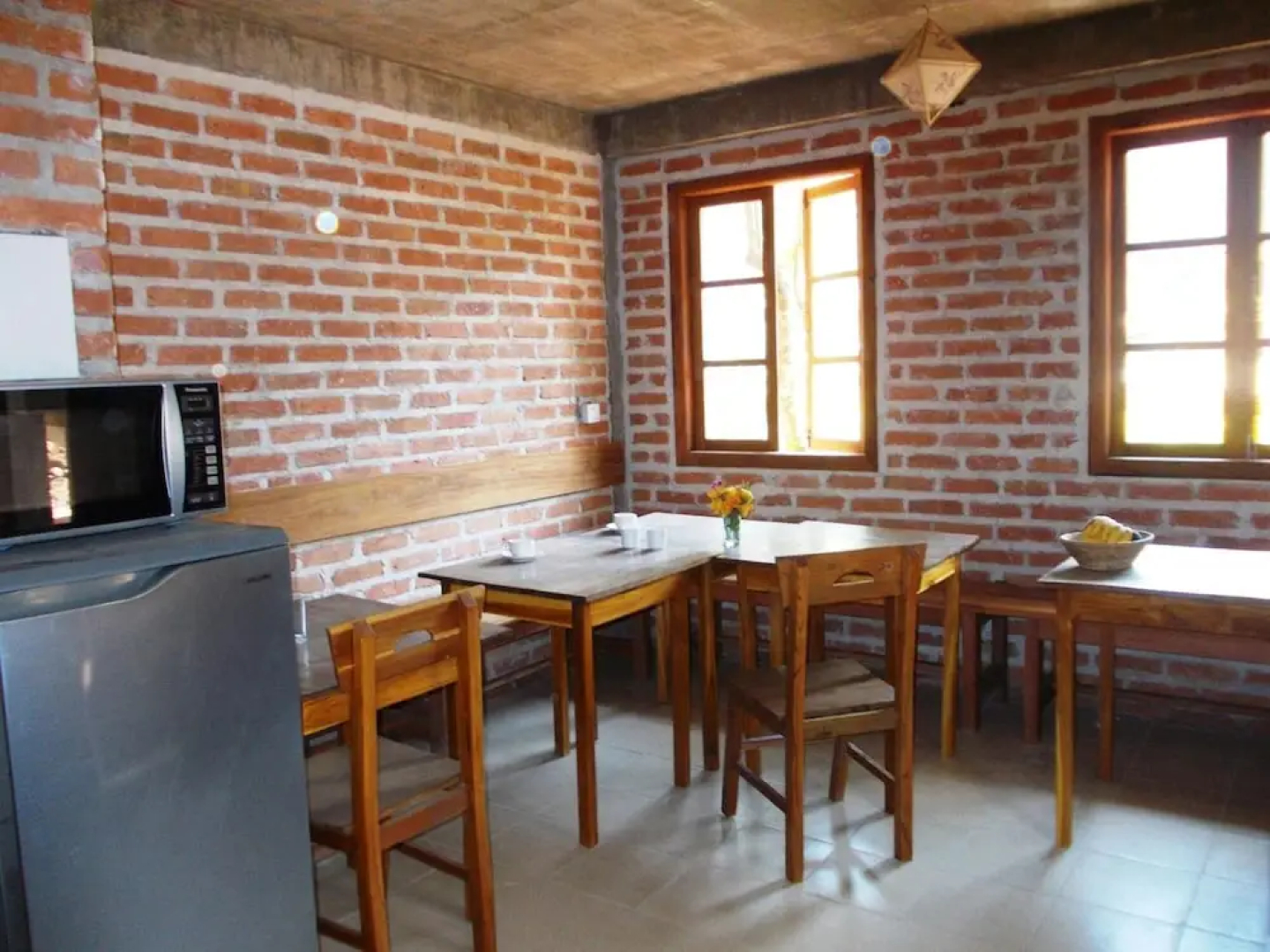 Thitaw Lay House B & B