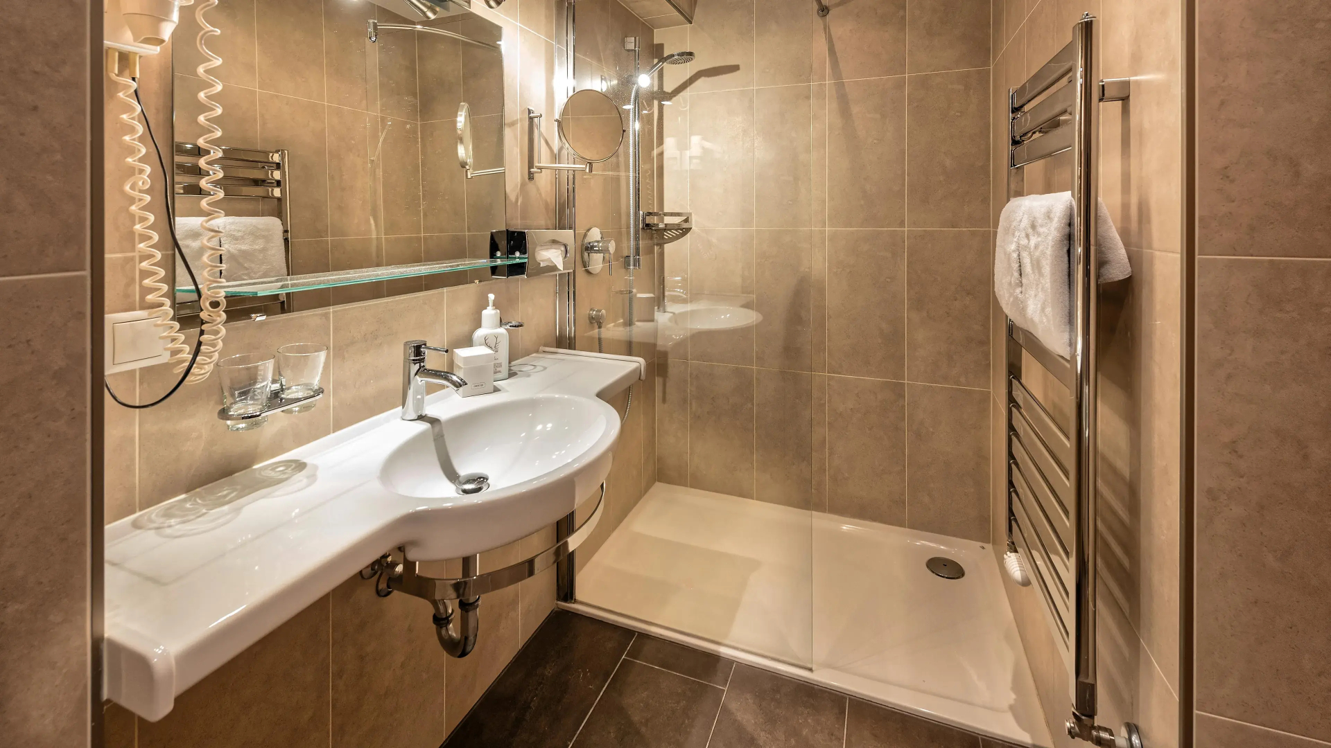 Das Posthaus stubai & smart hotel