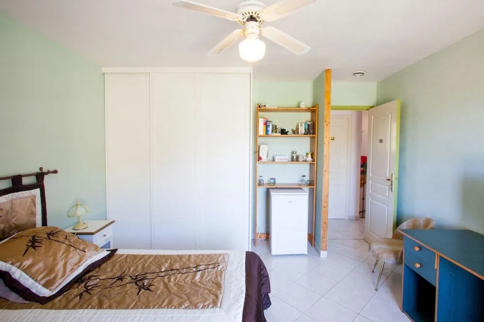 Le Cabanon De Regine Chambre Dhotes