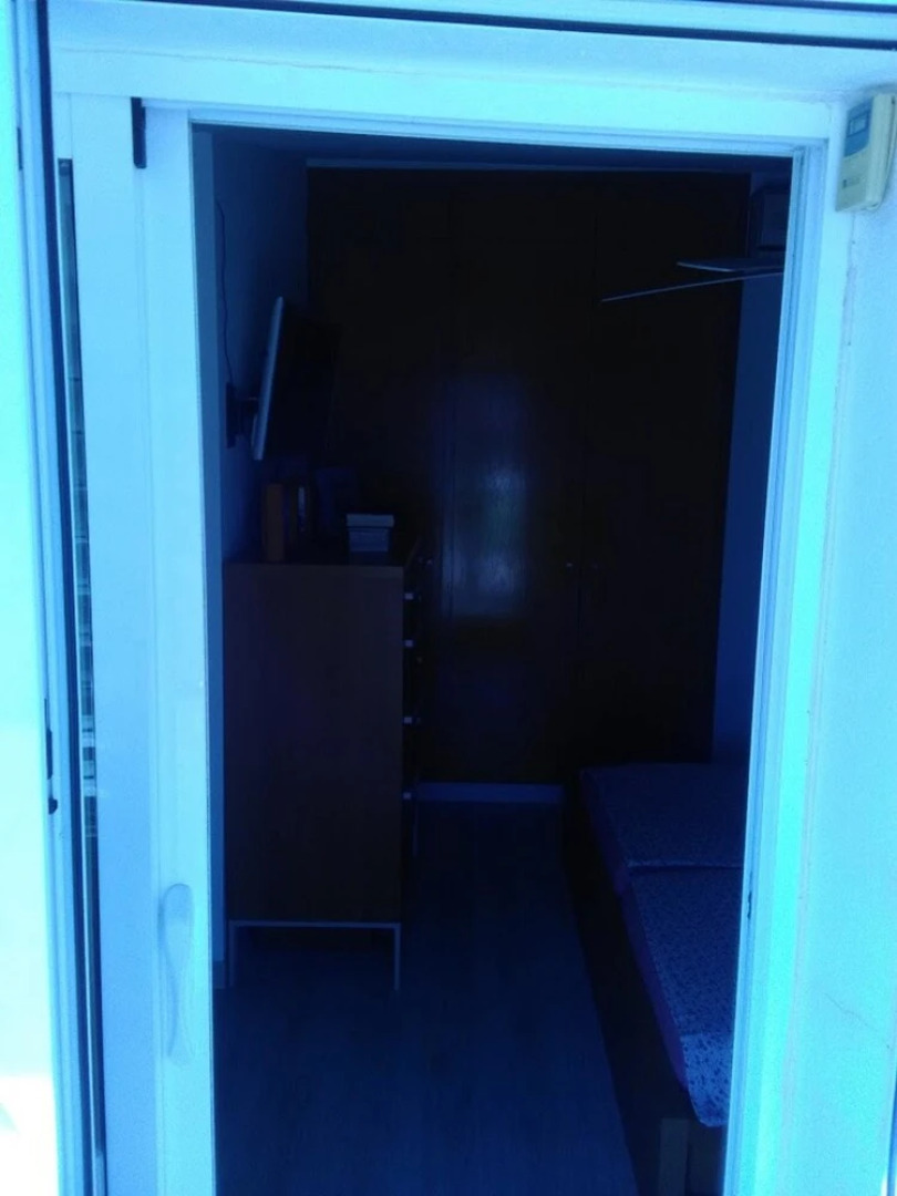 Apartment With 4 Bedrooms in Figueres, With Furnished Terrace and Wifi Near the Beach