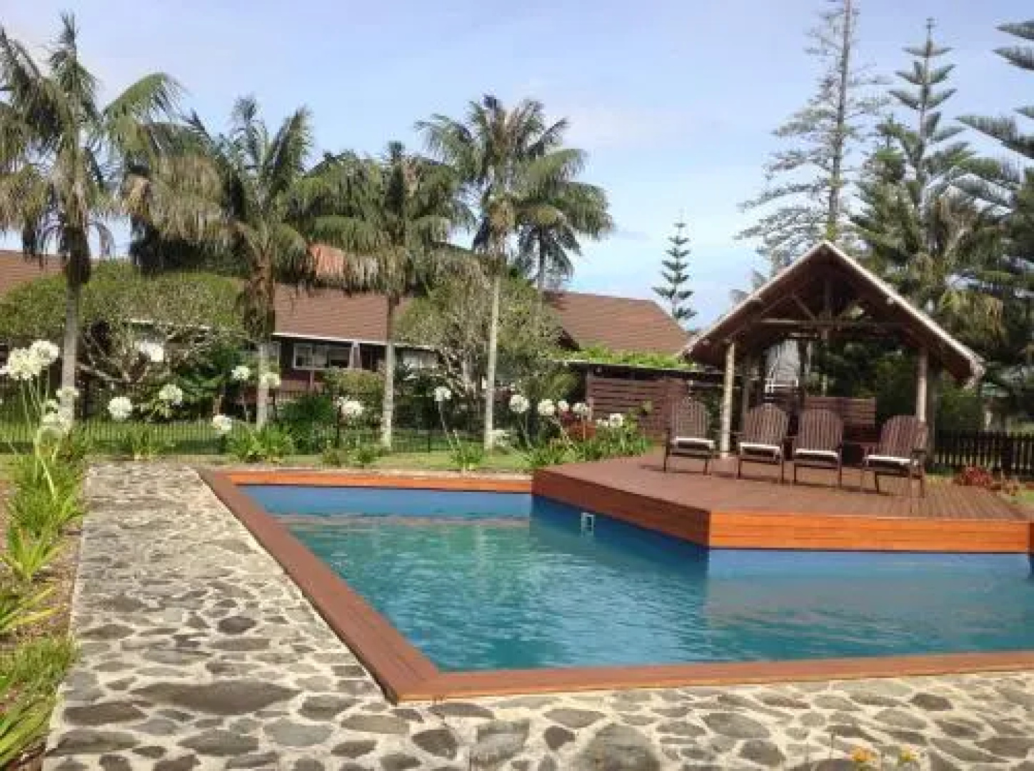 Fletcher Christian Holiday Apartments