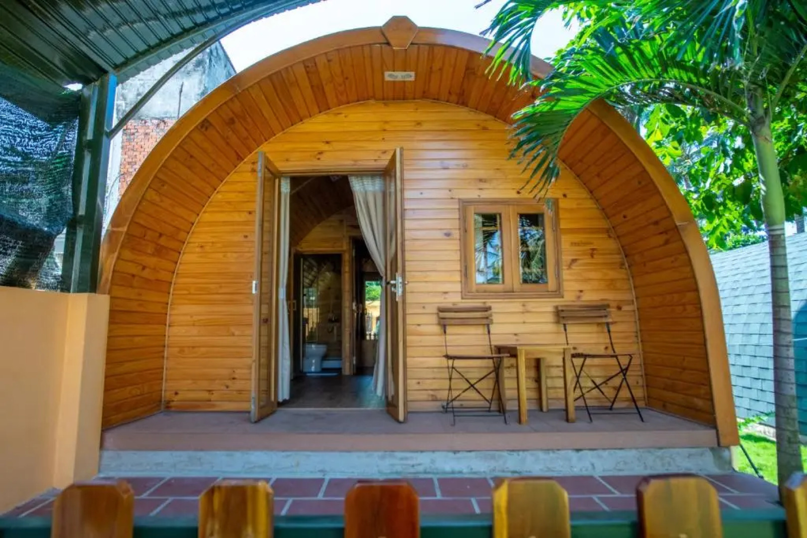 Vida Loca Resort & Sunset Beach