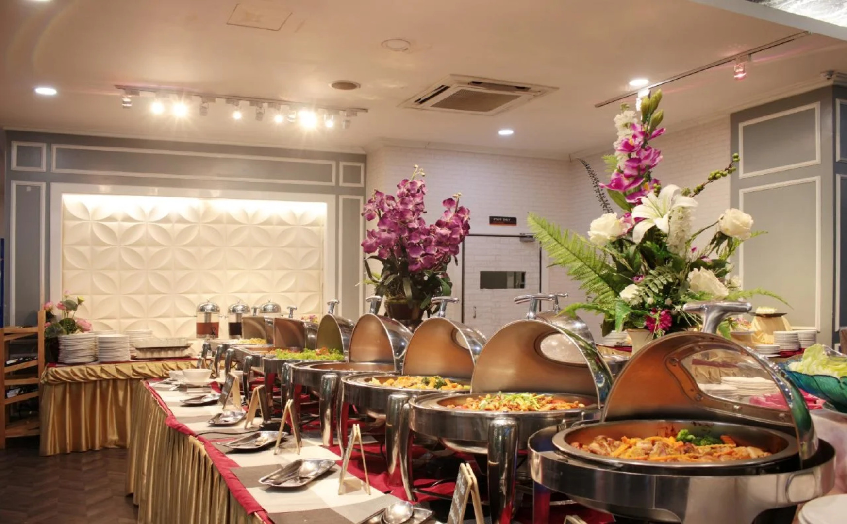 Picnic Hotel Bangkok