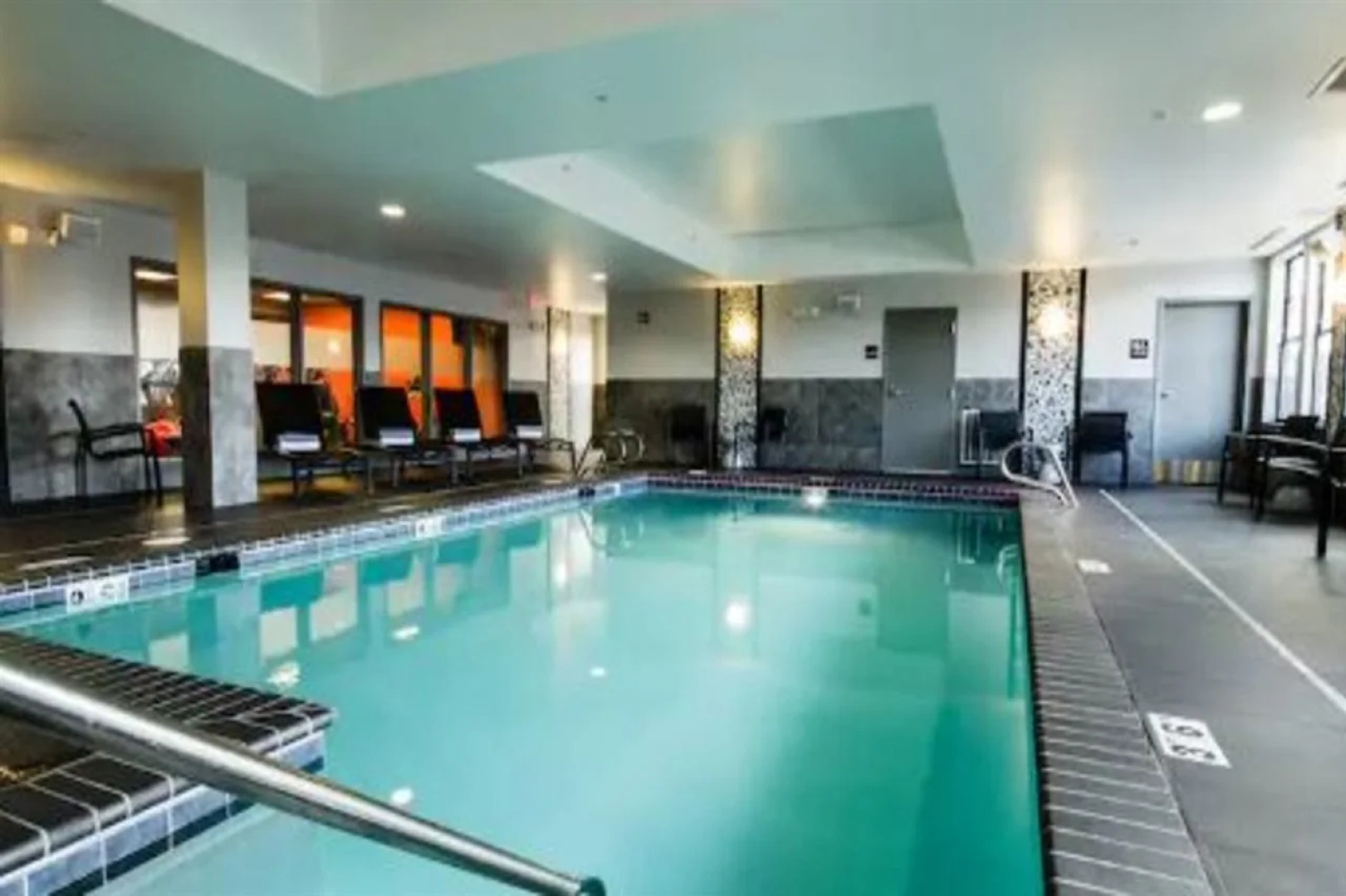 Hampton Inn & Suites DuPont