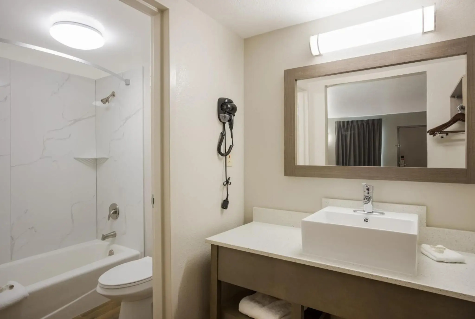 Red Roof Inn & Suites Thomasville