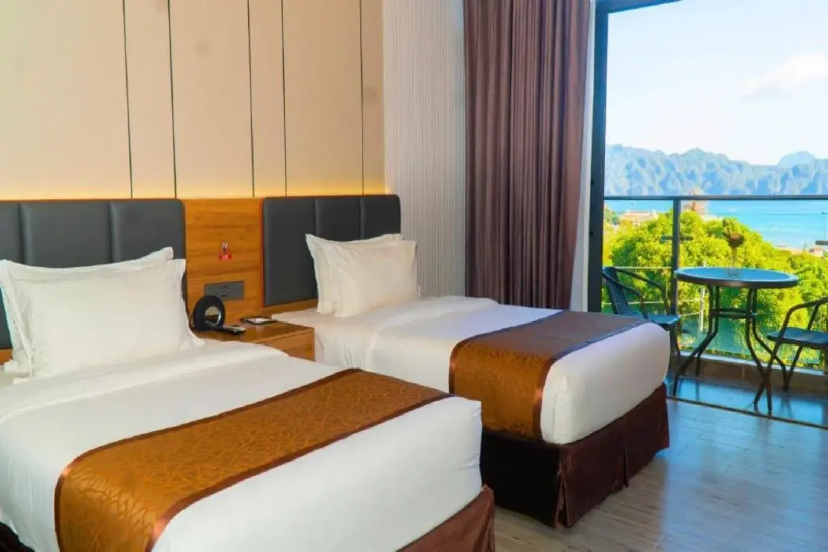 Vienna Hotel (Newly Renovated 2025)