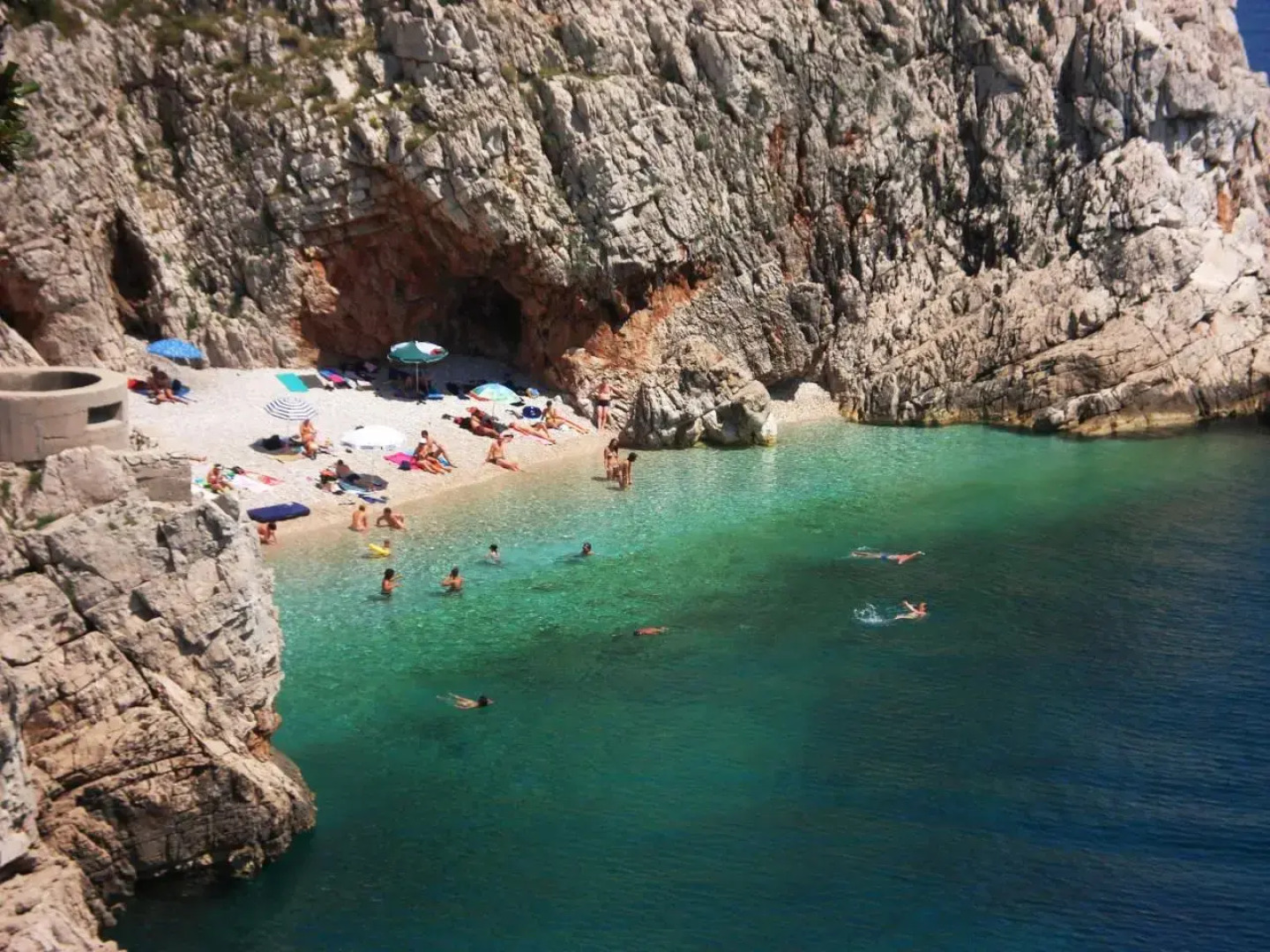 Apartments & Rooms Nada