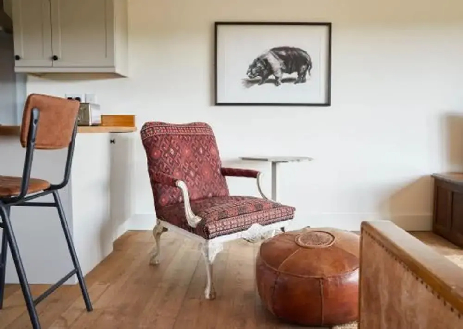 Host Stay Number Four Piglets