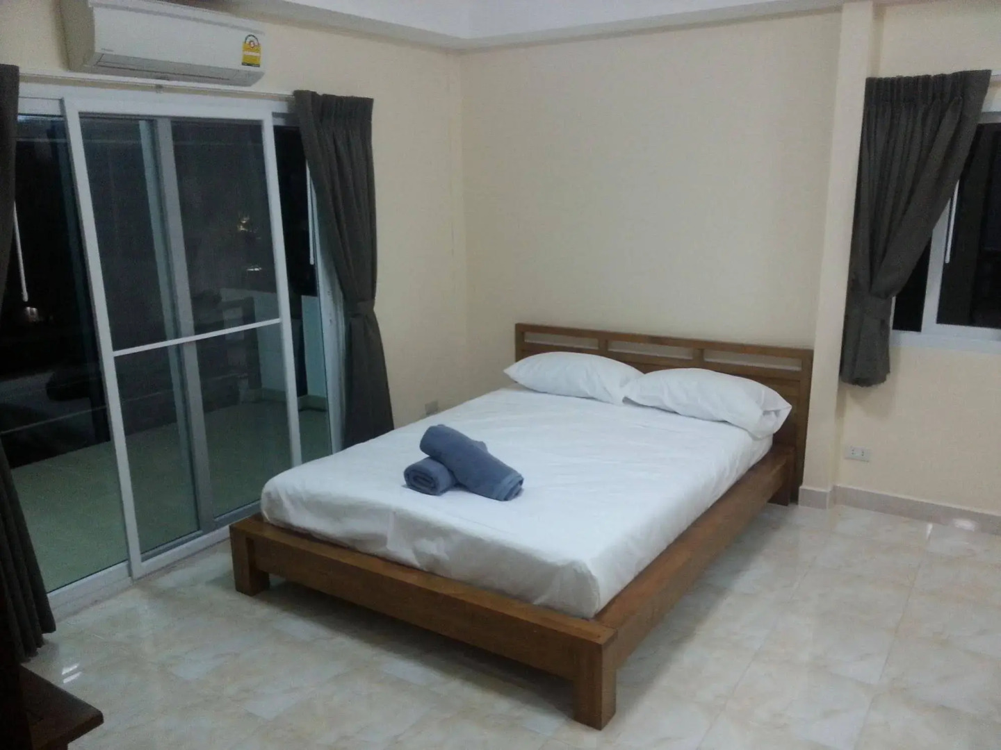 OYO 963 Sunshine Guesthouse