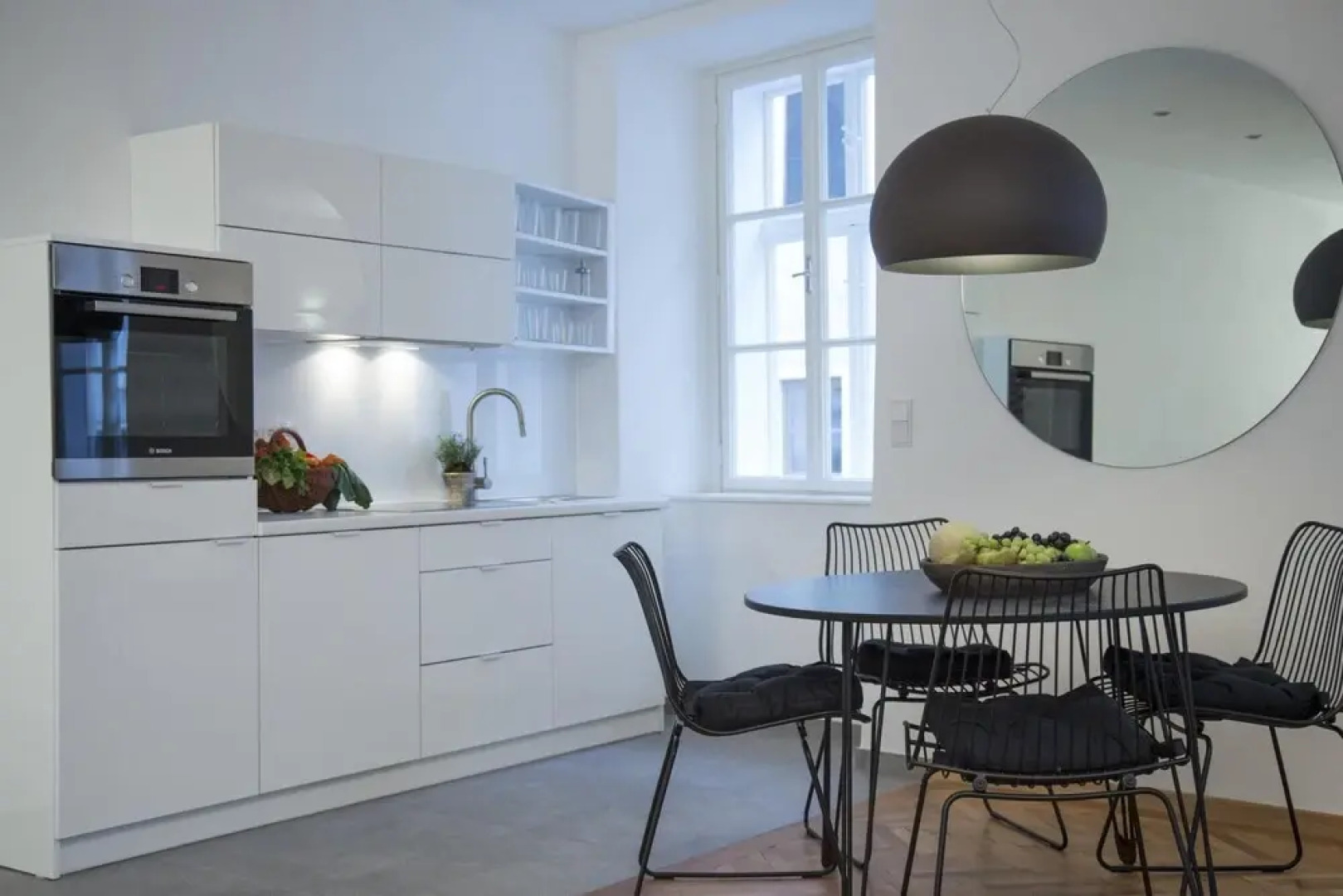 Deluxe Apartment in the Historic City Centre wit Private Parking air Conditioning and View