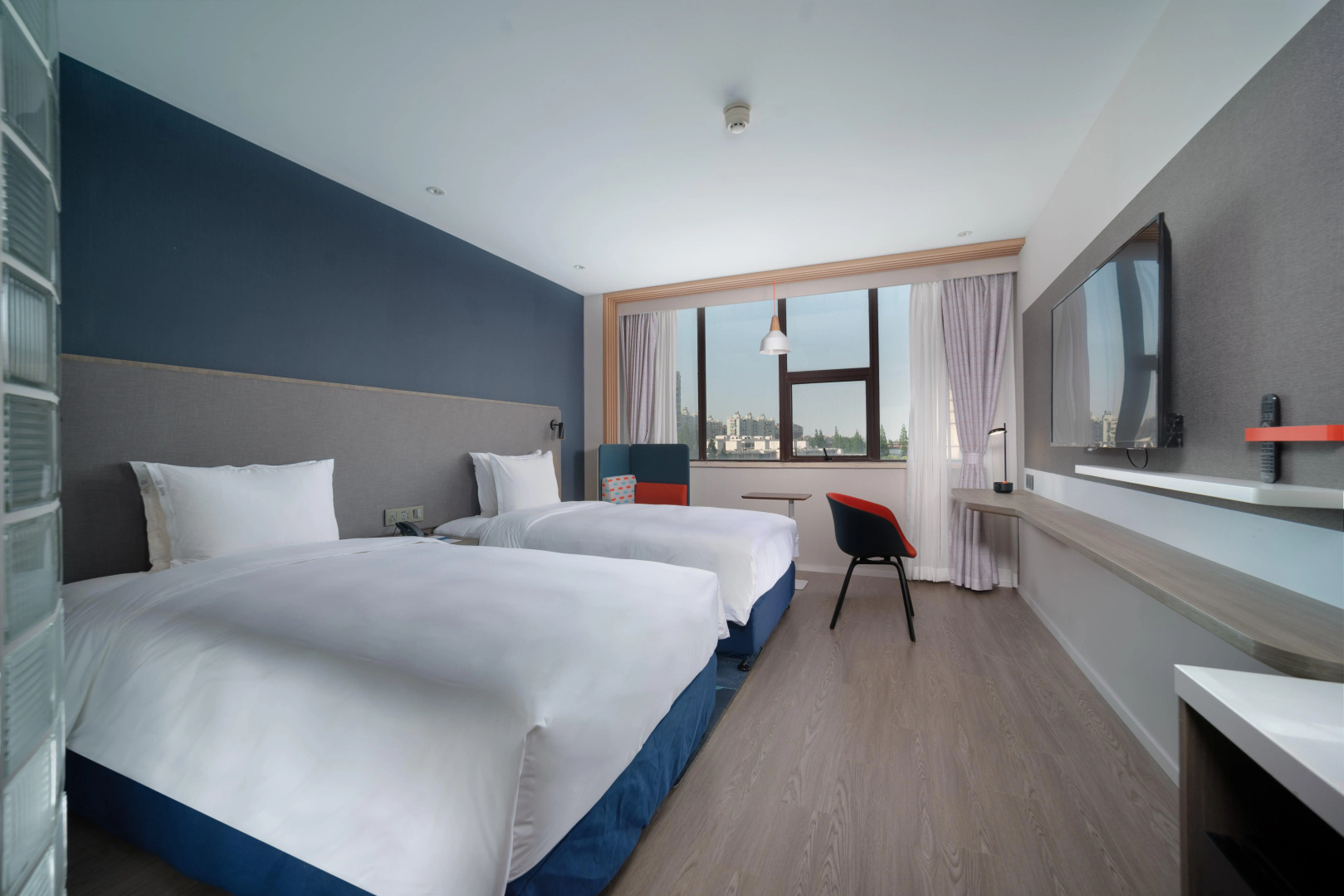 Holiday Inn Express Shanghai Jinqiao Central by IHG