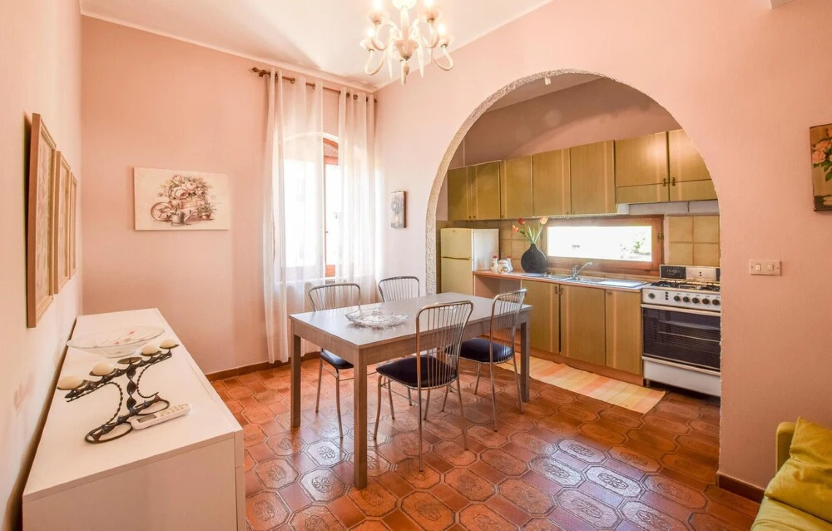 Nice Apartment in Guardavalle Marina With 1 Bedrooms