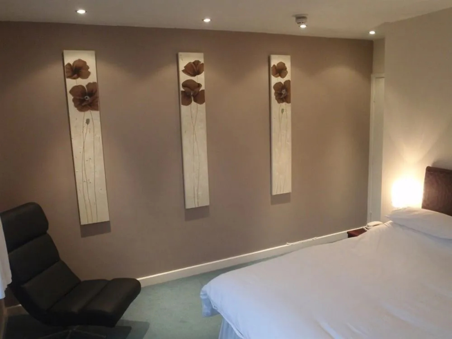 The Shaw Country Hotel