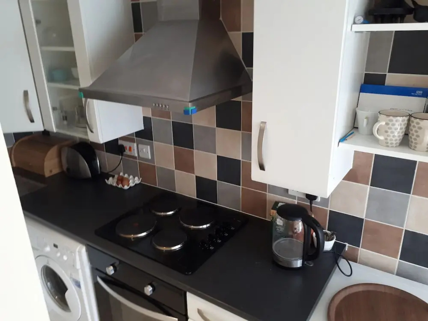 1 Bed Flat - Sleeps 2 - Pets - Garden - Parking
