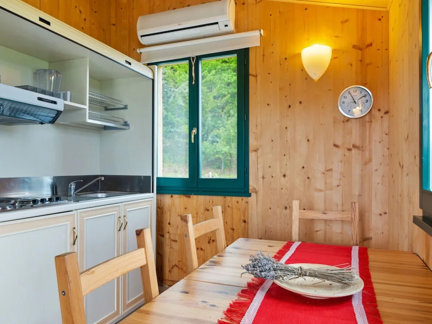 Alluring Cottage in San Ginesio with Swimming Pool