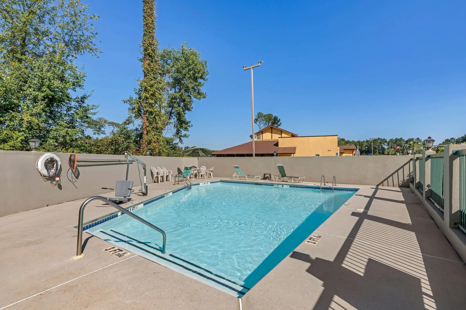 Quality Inn & Suites Stockbridge Atlanta South I-75