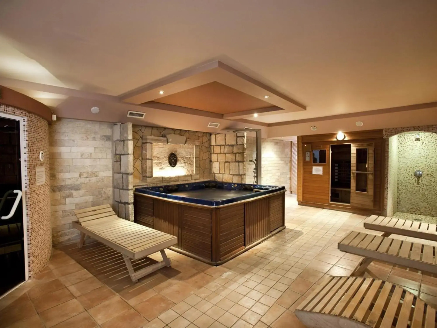 Hotel Makár Sport & Atrium