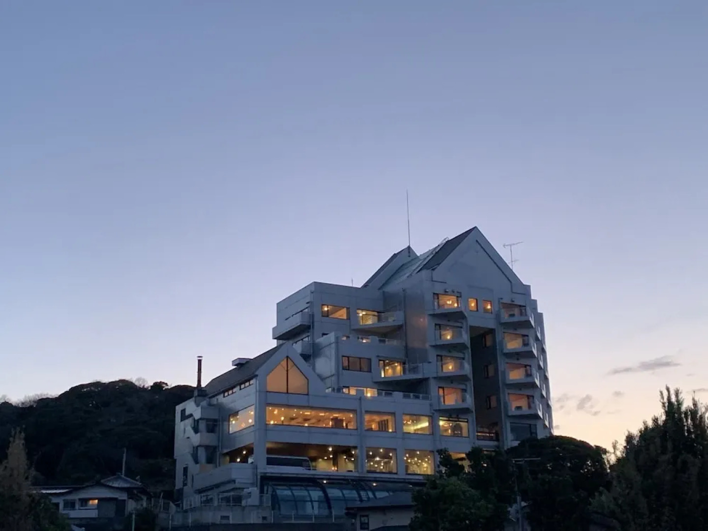 New WestPeninsula Hotel