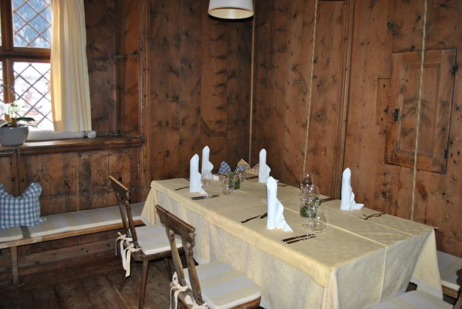 Ansitz Heufler by Norbert Niederkofler