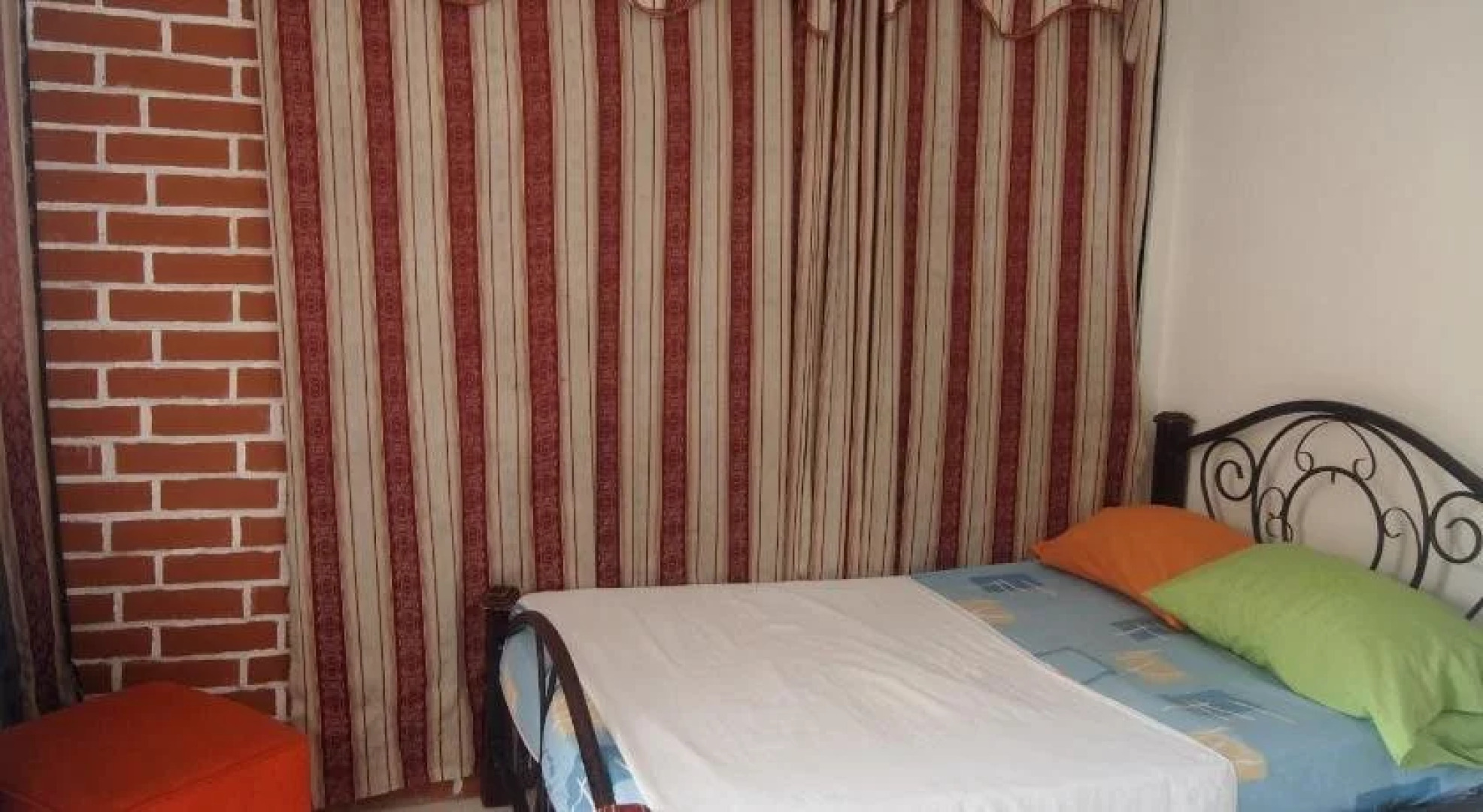 Hostal Casa Amarilla - Hostel