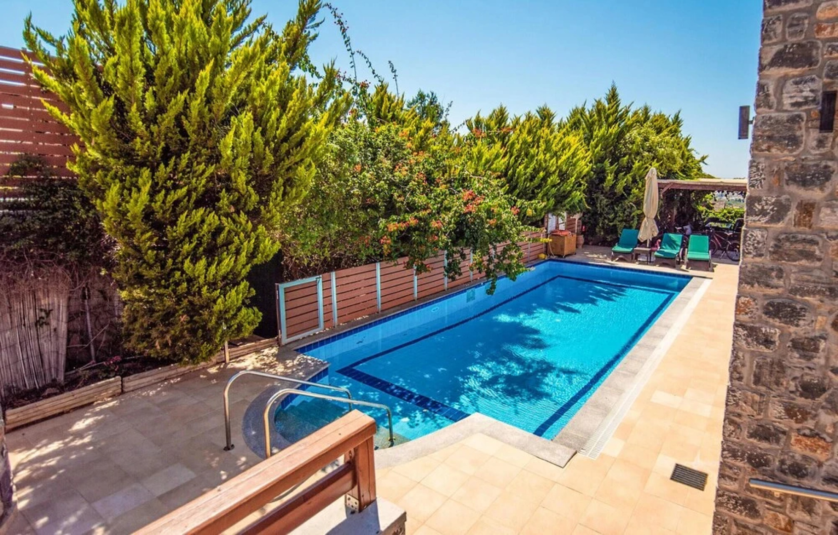 Amazing Home in Milatos with Hot Tub, Sauna & WiFi
