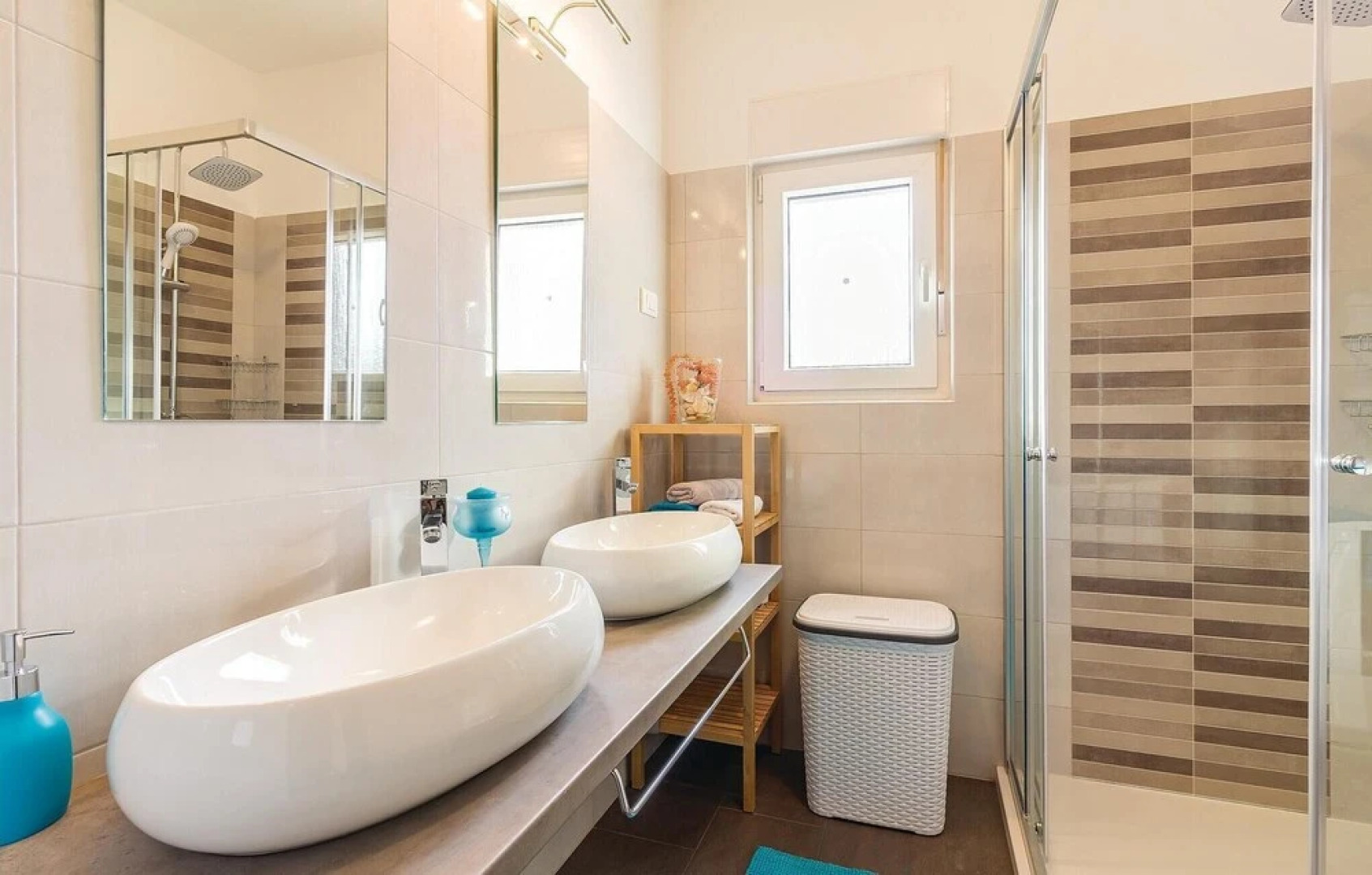 Beautiful Home in Cetinici With Wifi and 3 Bedrooms