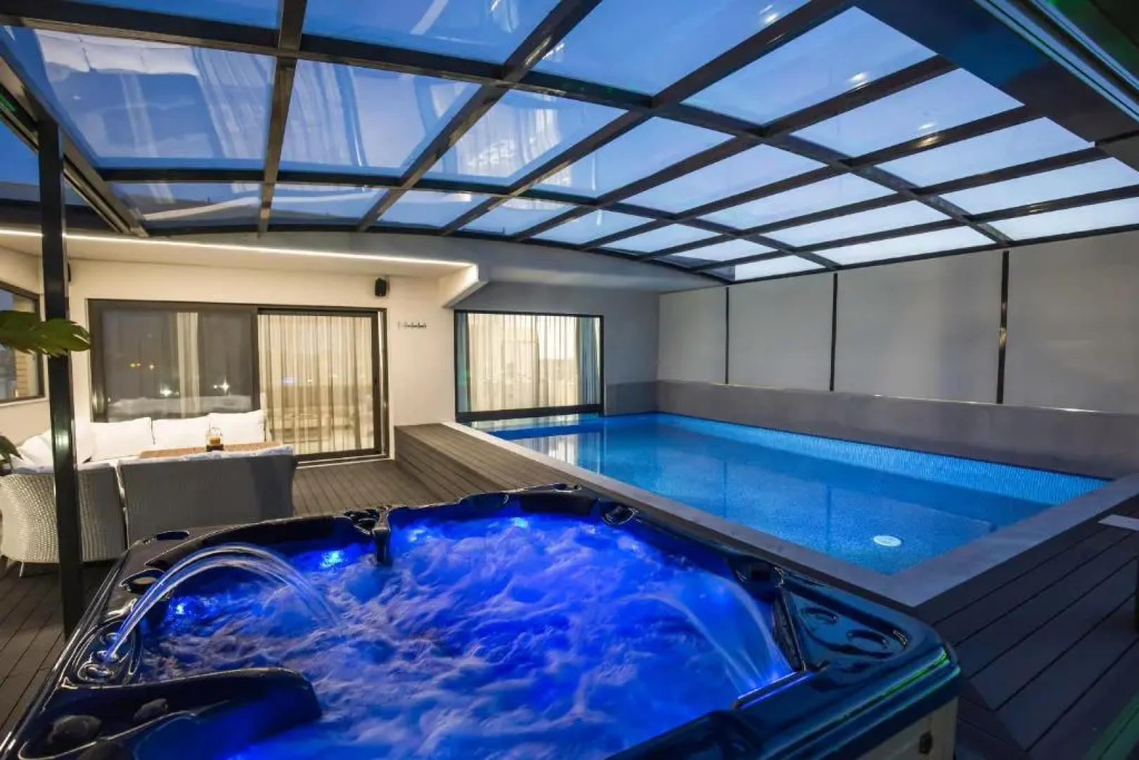 Zambelis Athens Penthouse Spa