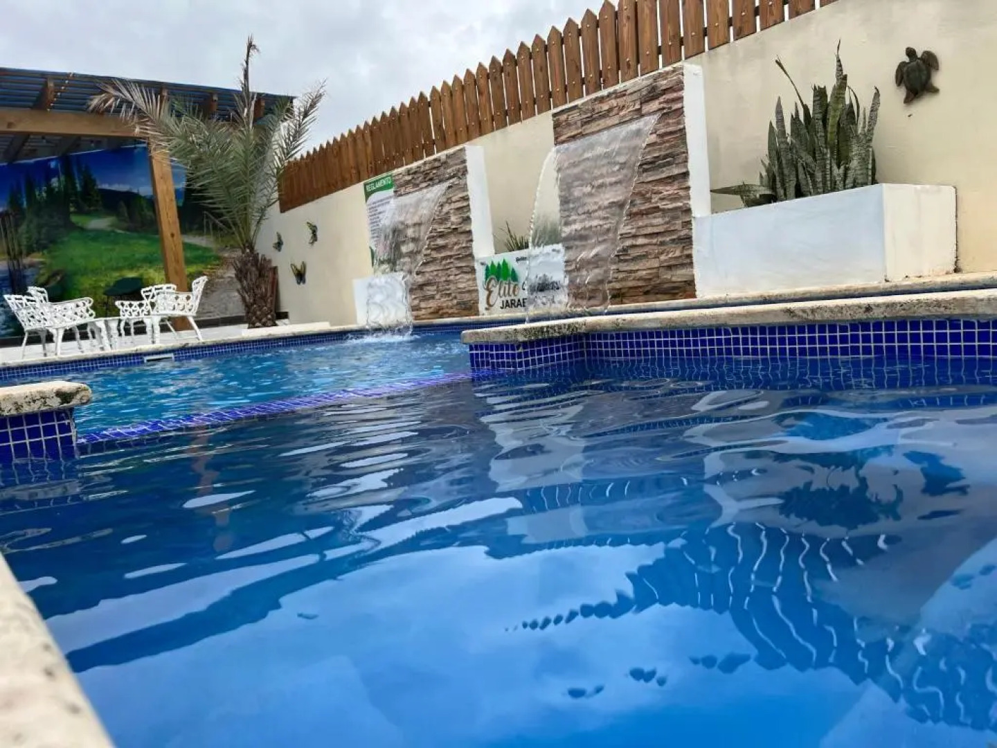 B-8 hermoso apartamento al pie de la montaña con piscina total mente equipado