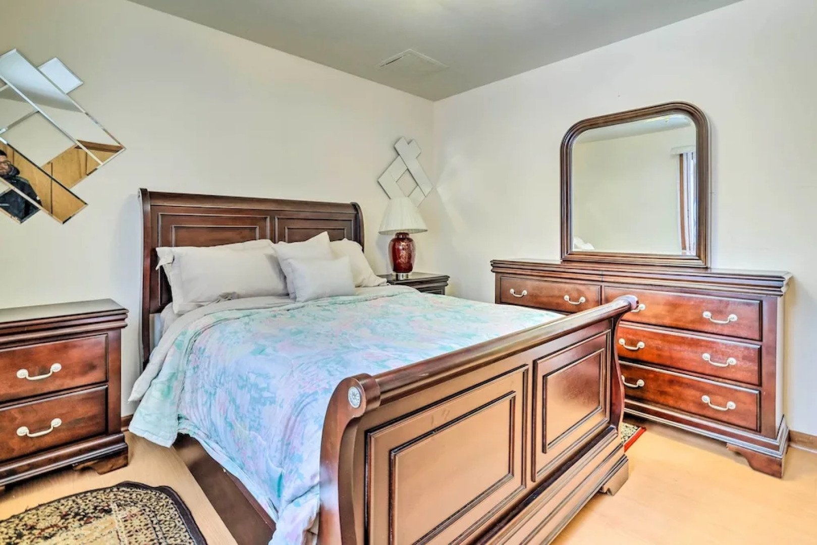 Hot Tub + Deck: Pet-friendly Poconos Getaway!