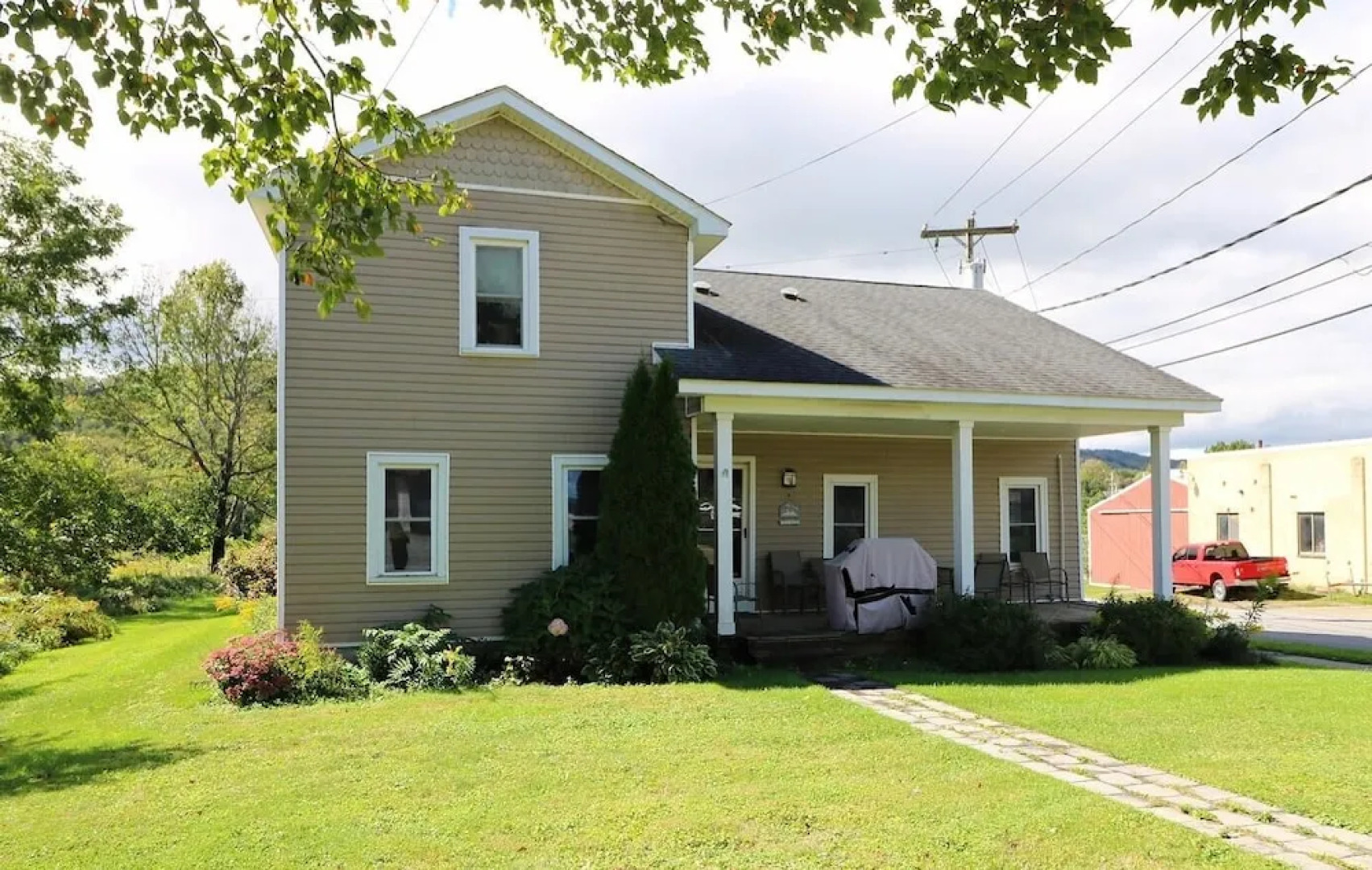 21 Mill Street 5 Bedroom Home by Redawning